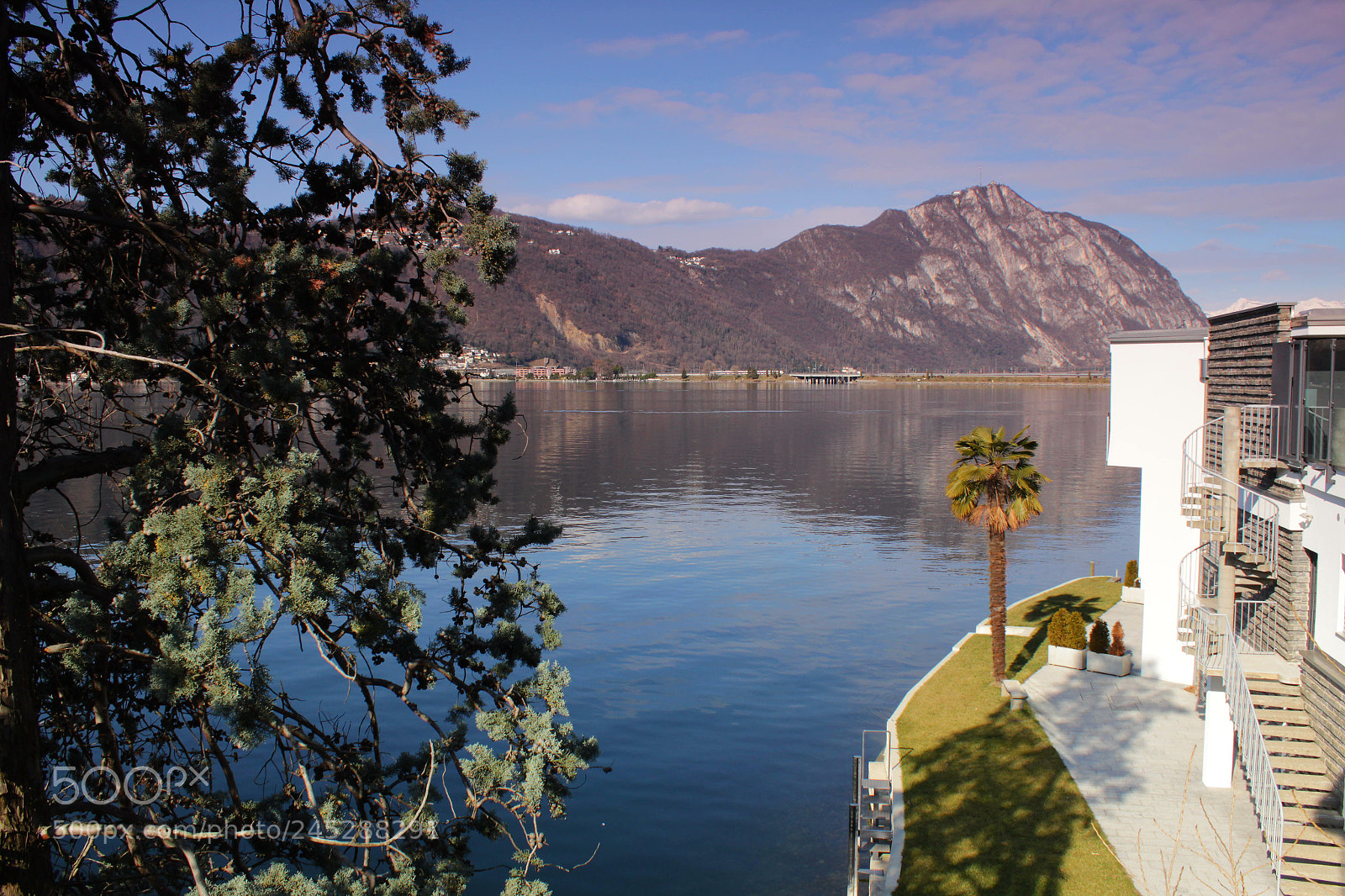 Canon EOS 1300D (EOS Rebel T6 / EOS Kiss X80) sample photo. House on the lugano photography