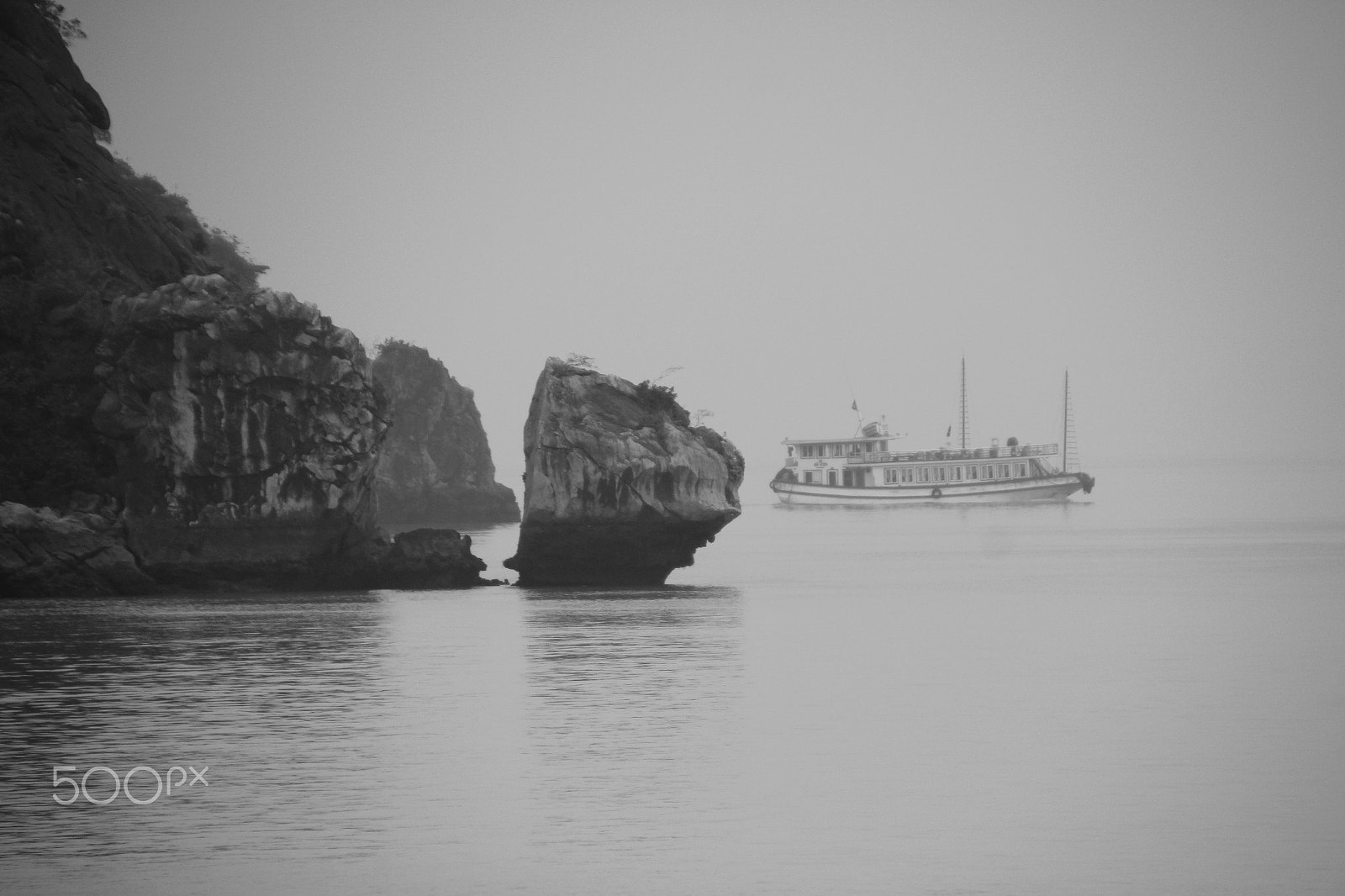 Canon EOS 600D (Rebel EOS T3i / EOS Kiss X5) sample photo. Hạ long bay photography