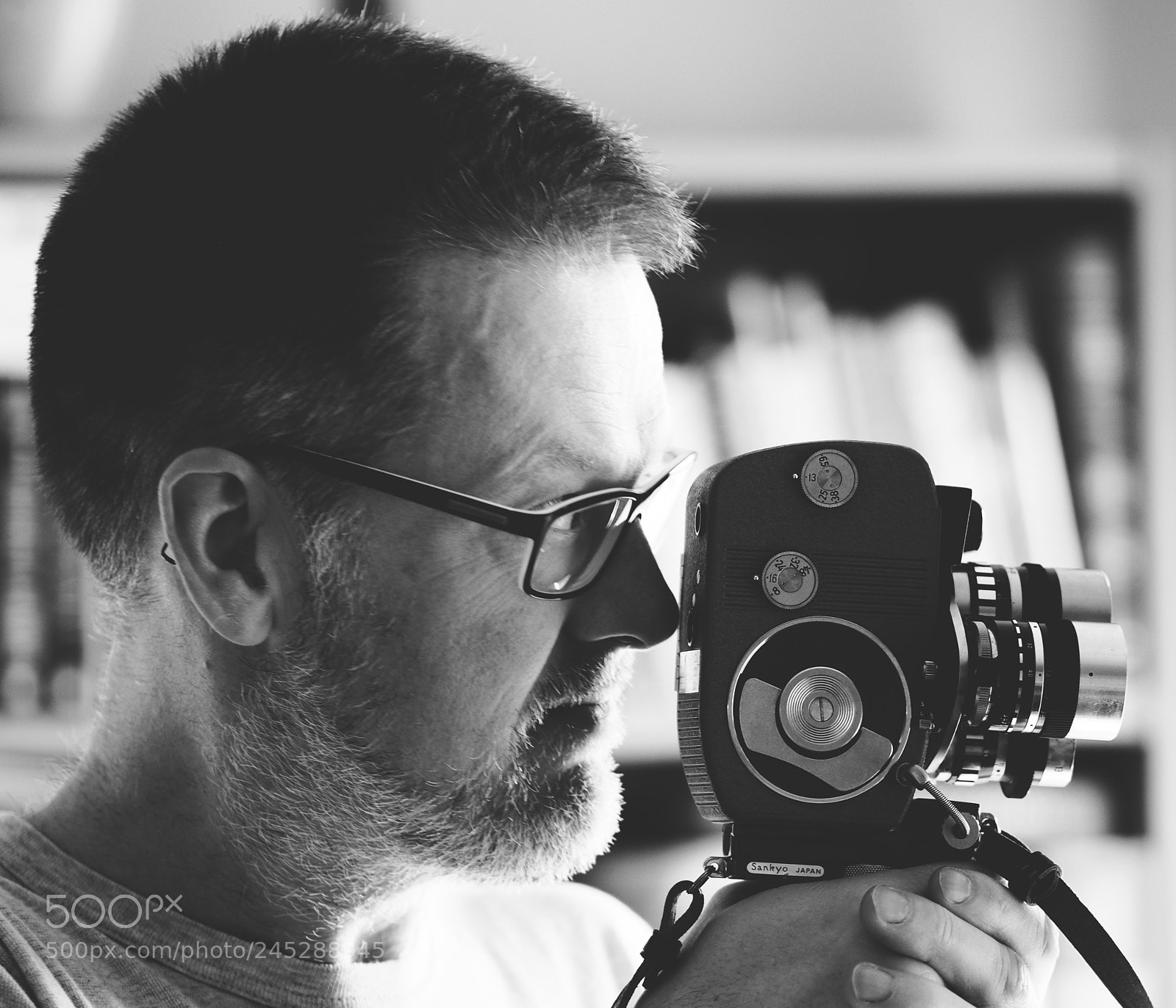 Olympus OM-D E-M5 II sample photo. Myself photography