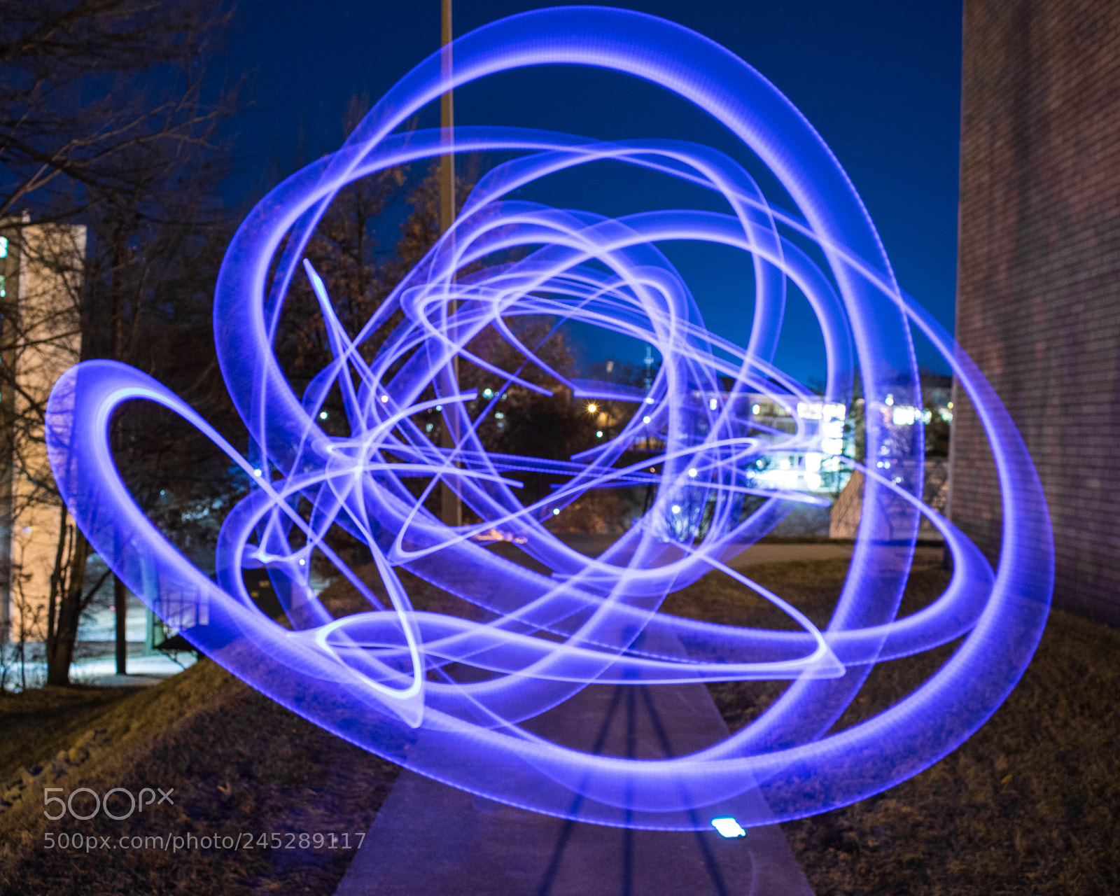 Canon EOS 750D (EOS Rebel T6i / EOS Kiss X8i) sample photo. Warped photography