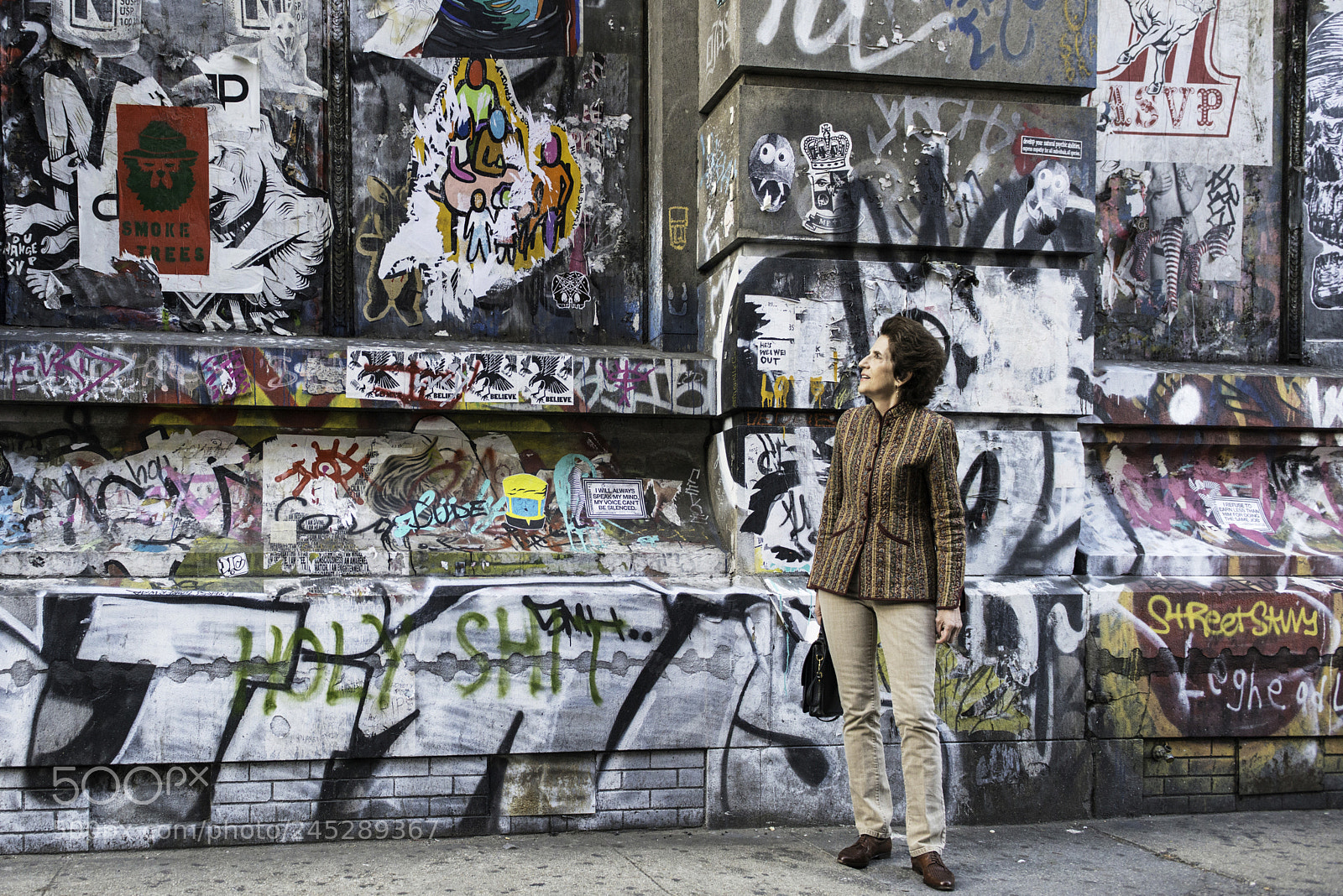 Nikon D800 sample photo. Graffiti photography