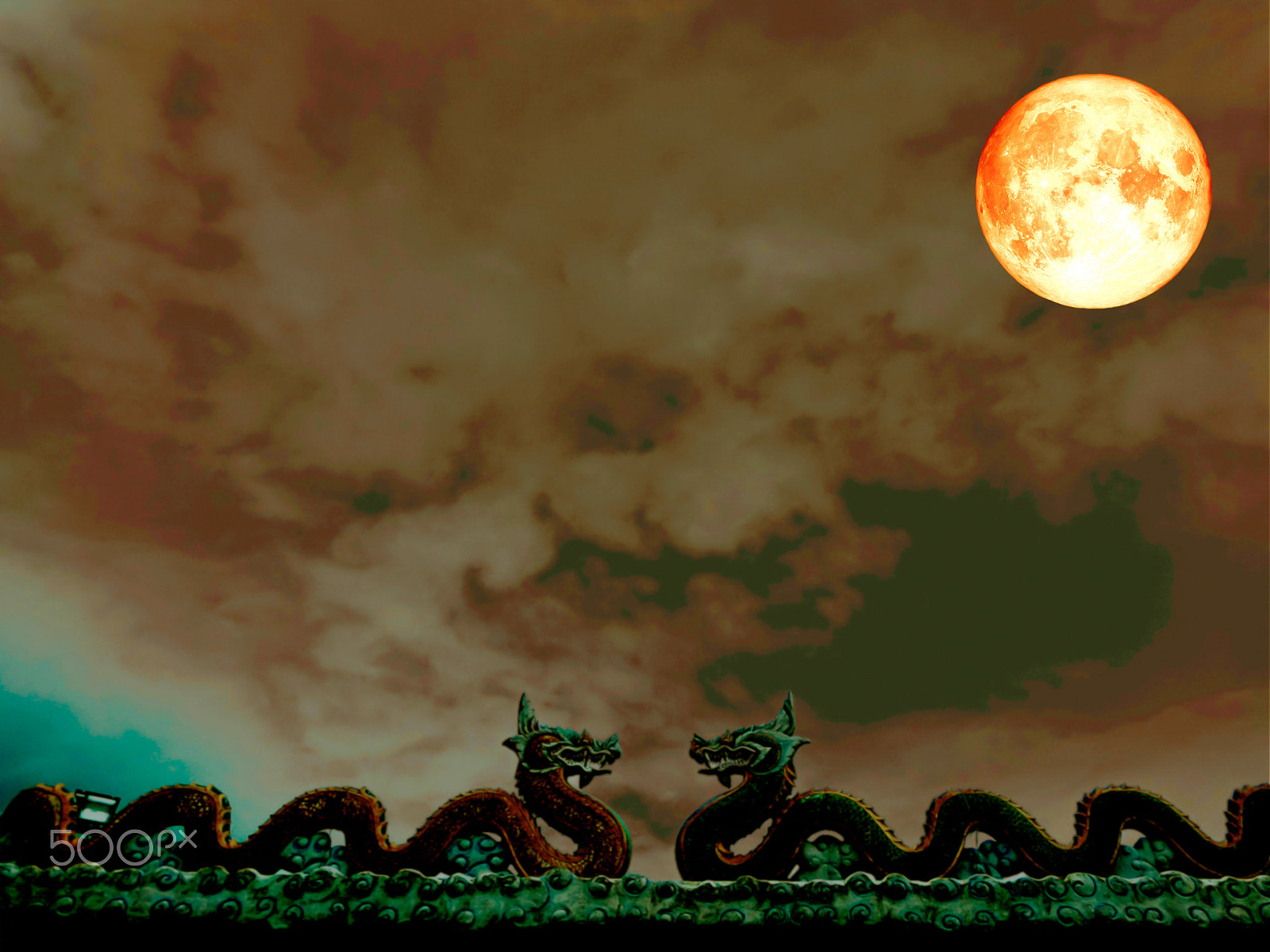 Samsung WB250F/WB251F/WB252F sample photo. Double dragen on roof full blood moon dark red sky photography
