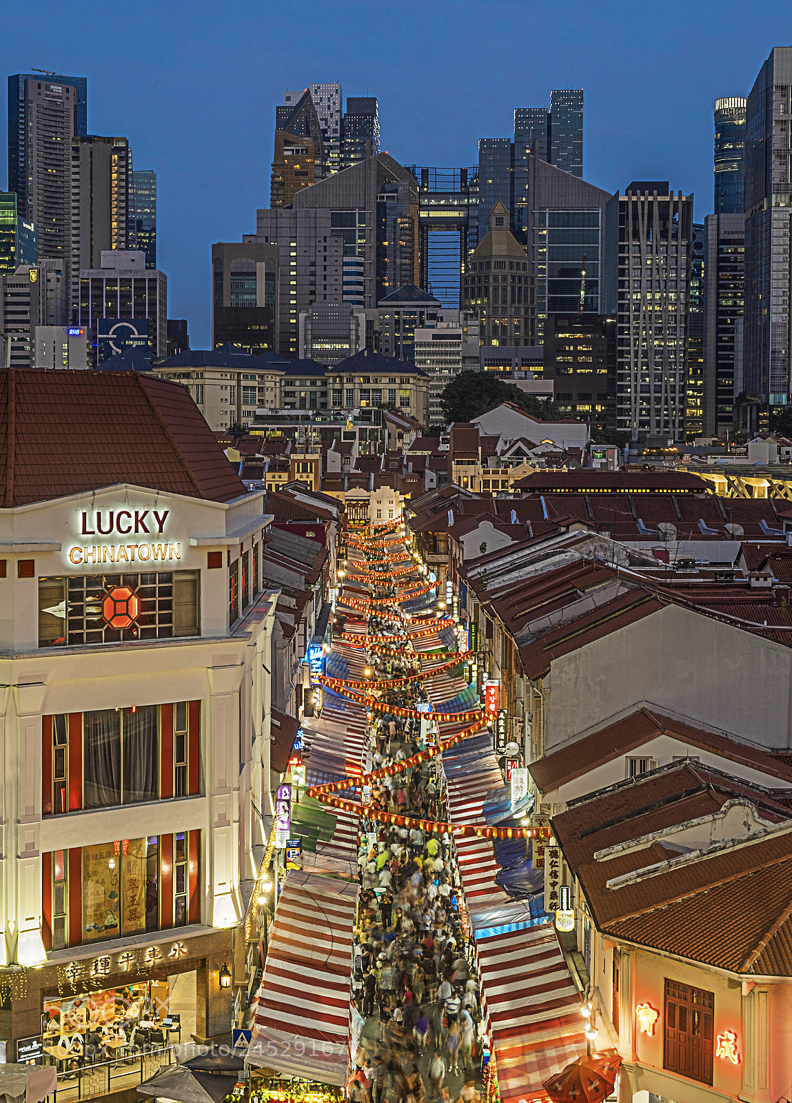 Fujifilm X-T1 sample photo. Night market photography