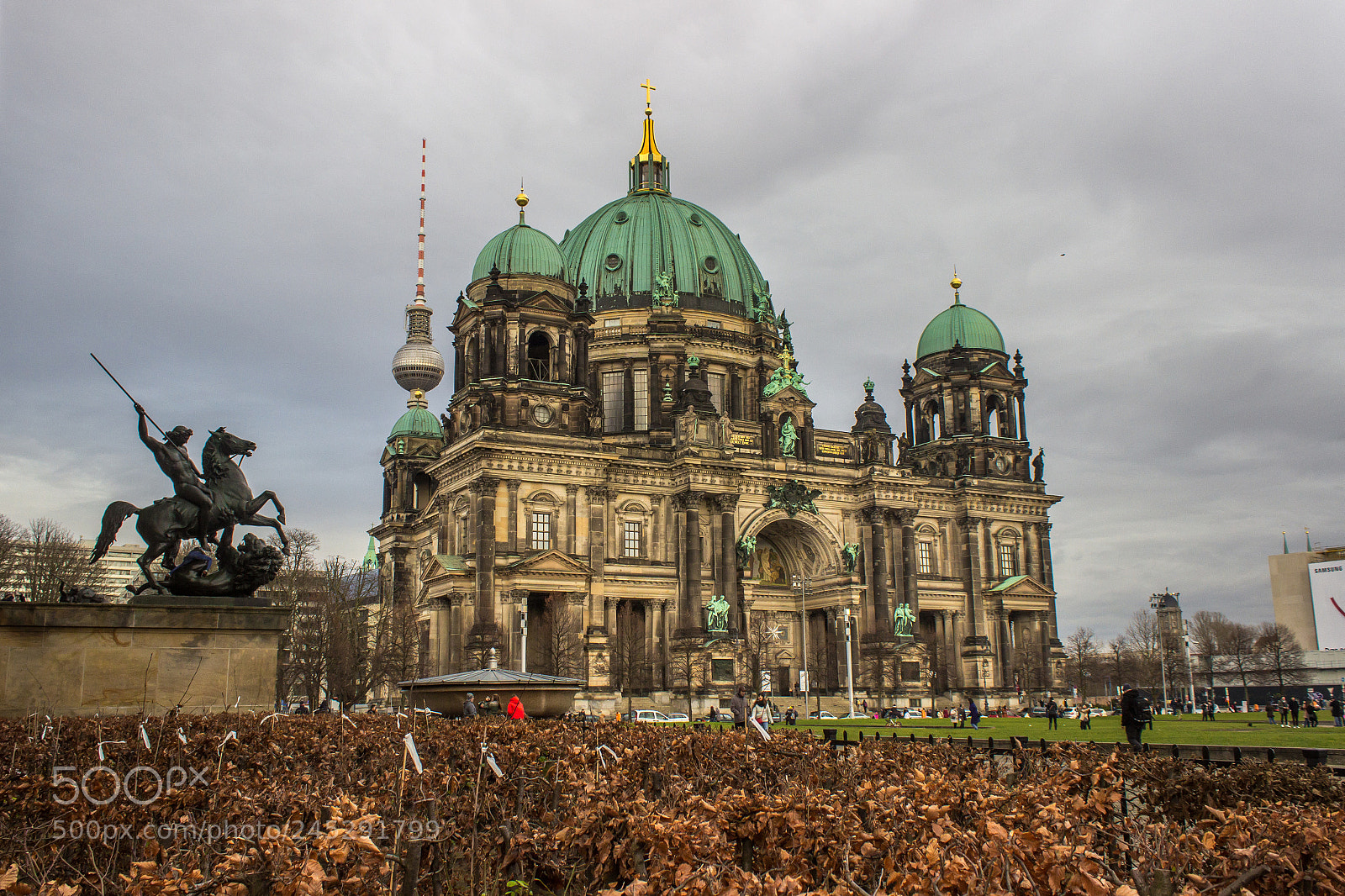 Canon EOS 600D (Rebel EOS T3i / EOS Kiss X5) sample photo. Berliner dom catedral de photography