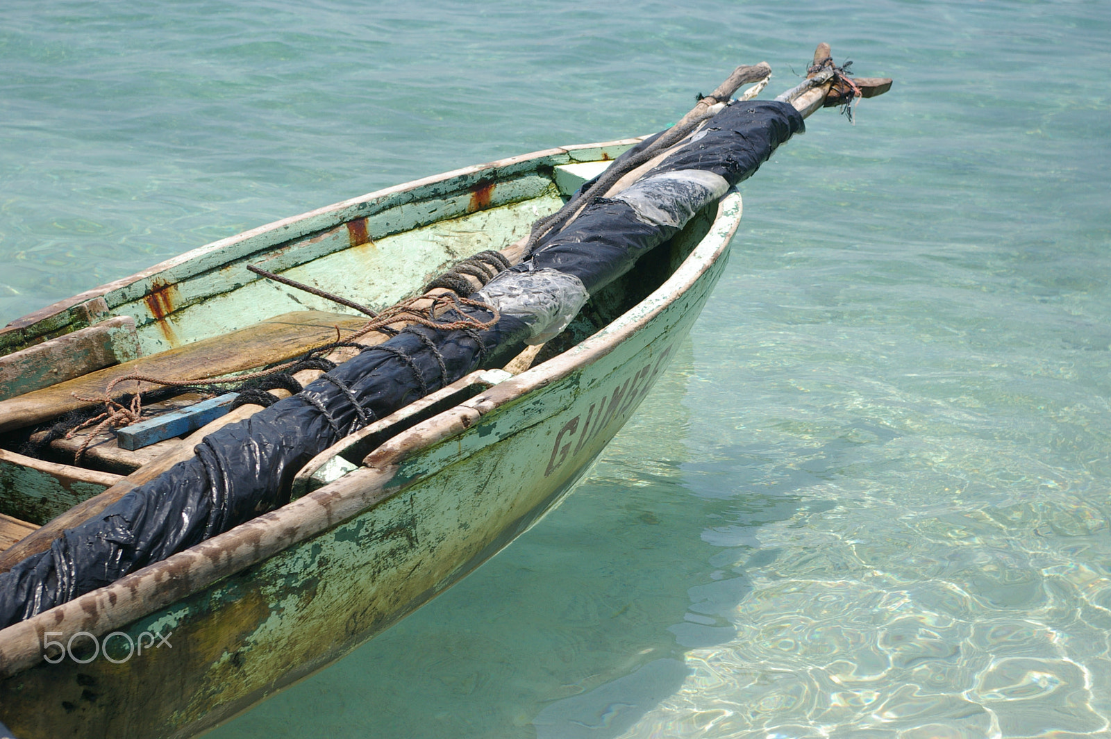Pentax *ist DL sample photo. Fishing gear traditional fisherman honduras photography