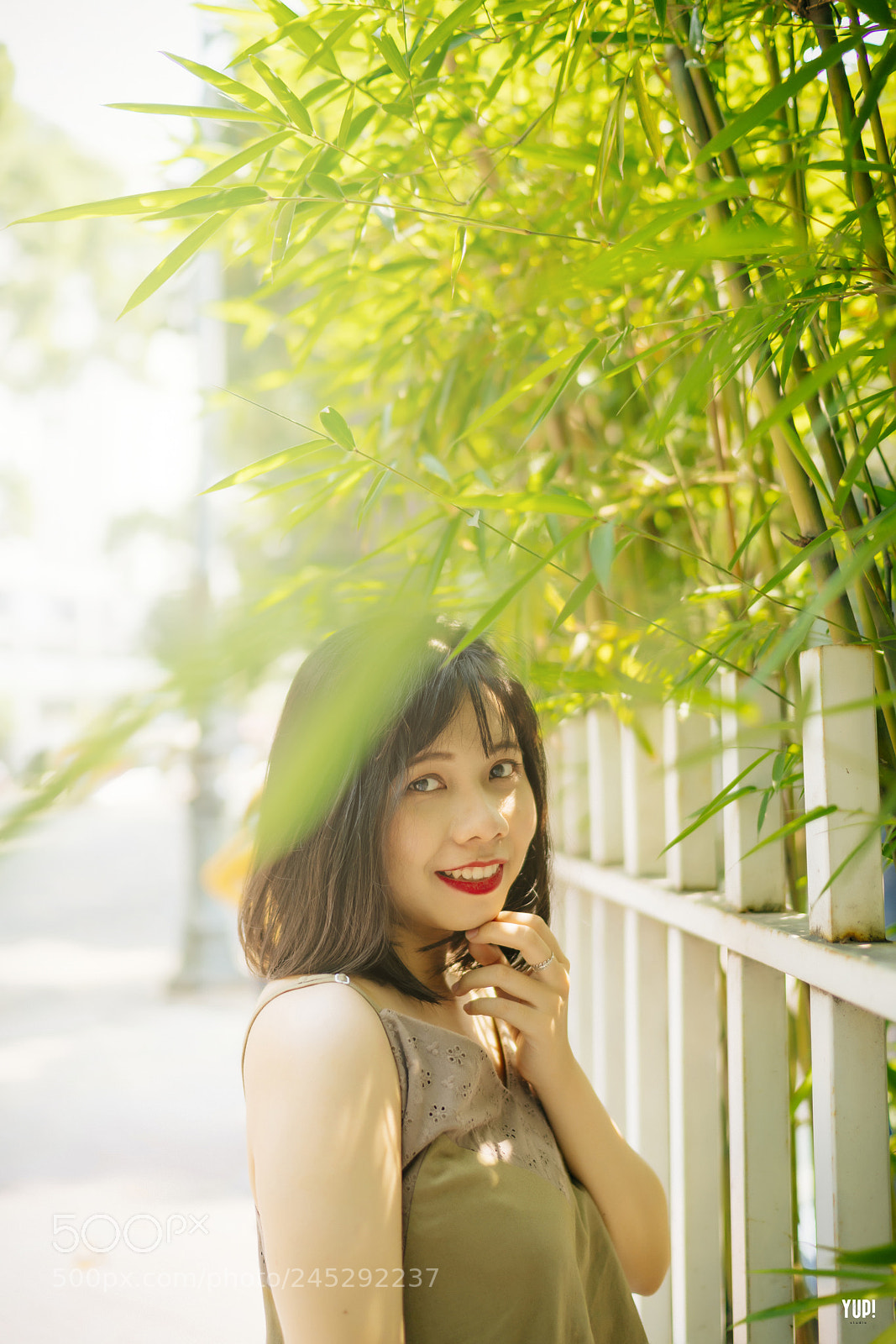 Sony a7R II sample photo. She photography
