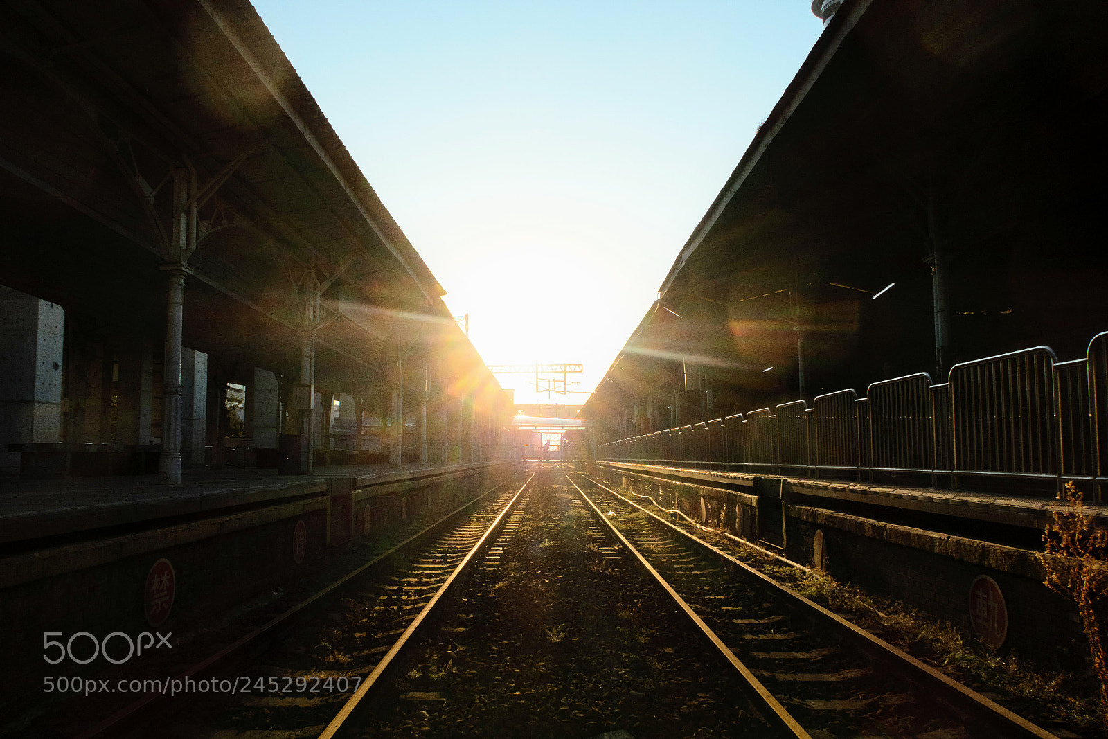 Canon PowerShot G7 X sample photo. Sunset taichung station abandoned photography