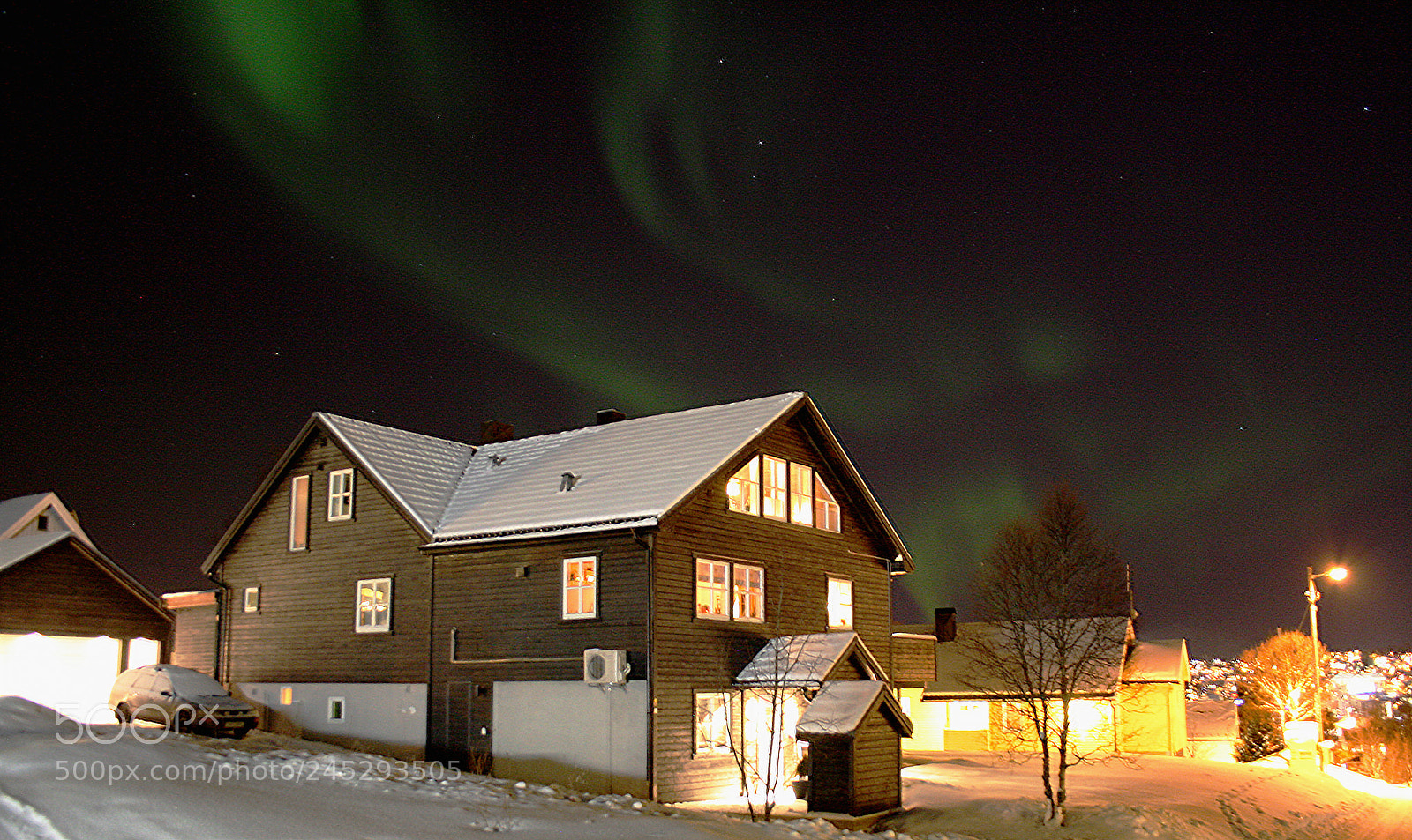 Canon EOS 1000D (EOS Digital Rebel XS / EOS Kiss F) sample photo. Northern lights over tromsø photography