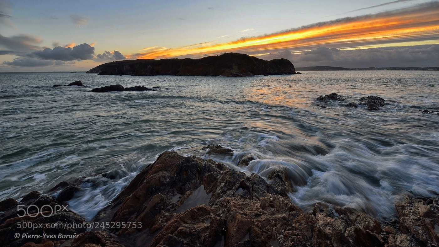Nikon D800 sample photo. High tide at raguenez photography