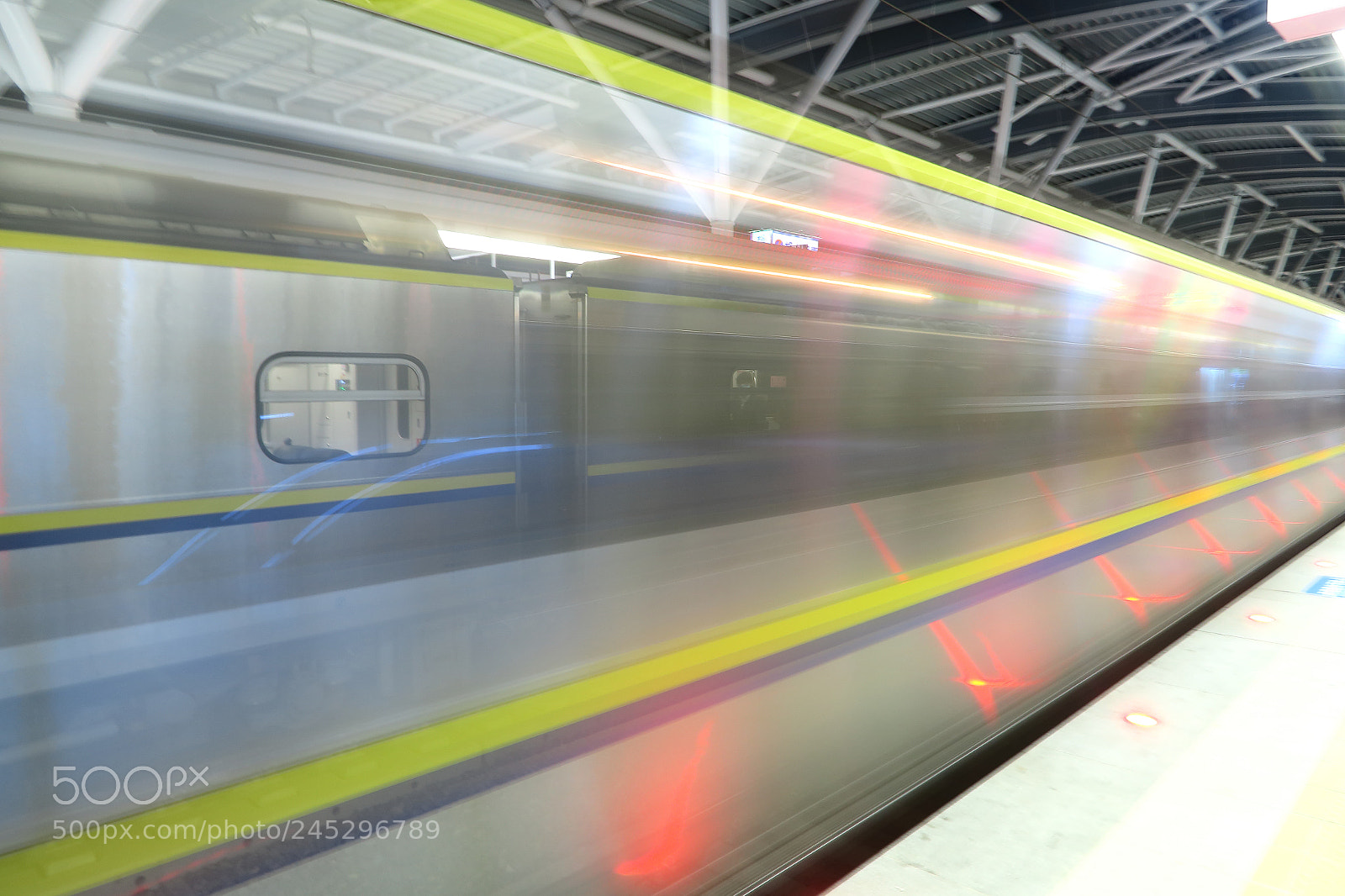 Canon PowerShot G7 X sample photo. Taichung station rush hour photography