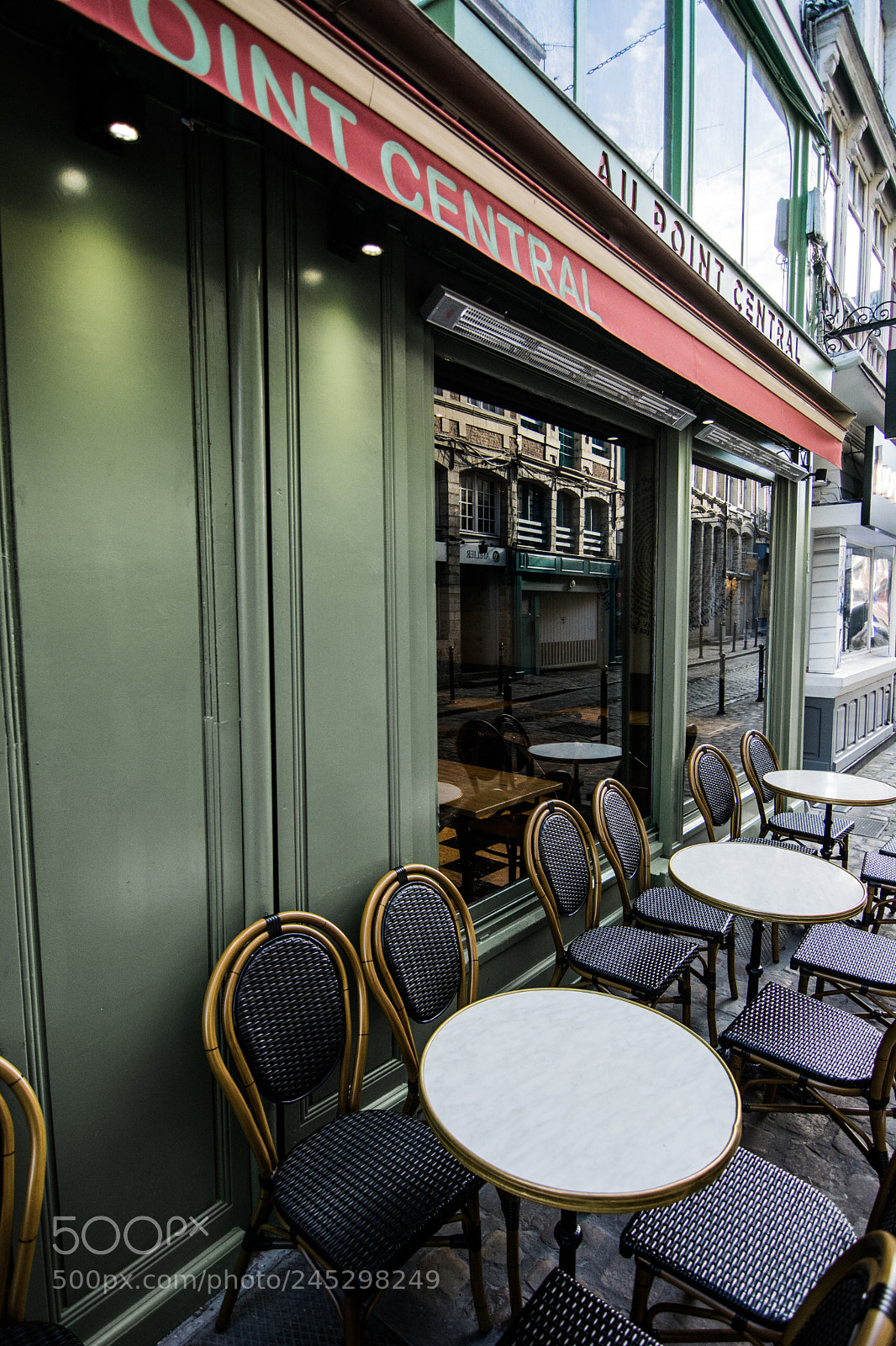 Nikon D5200 sample photo. Lille, caf au point photography