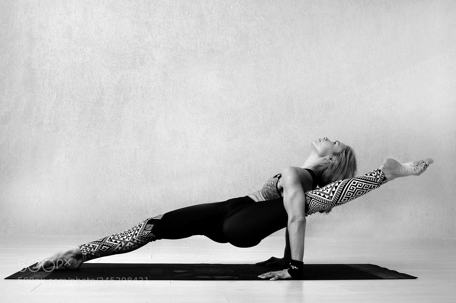 Nikon D90 sample photo. Yoga is groing you photography