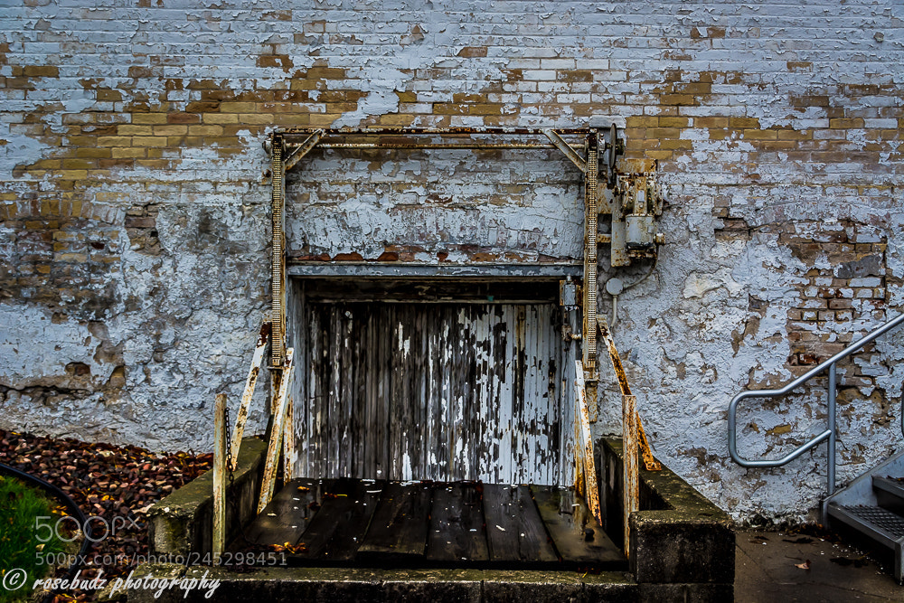 Nikon D7100 sample photo. Loading dock photography