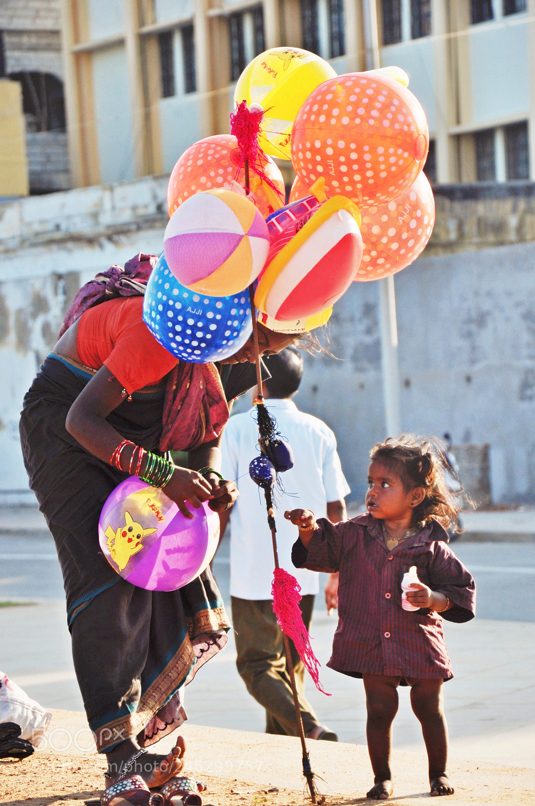 Nikon D90 sample photo. (helping hands) photography