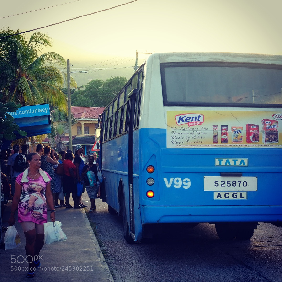 Fujifilm X-T2 sample photo. Seychelles public transport photography