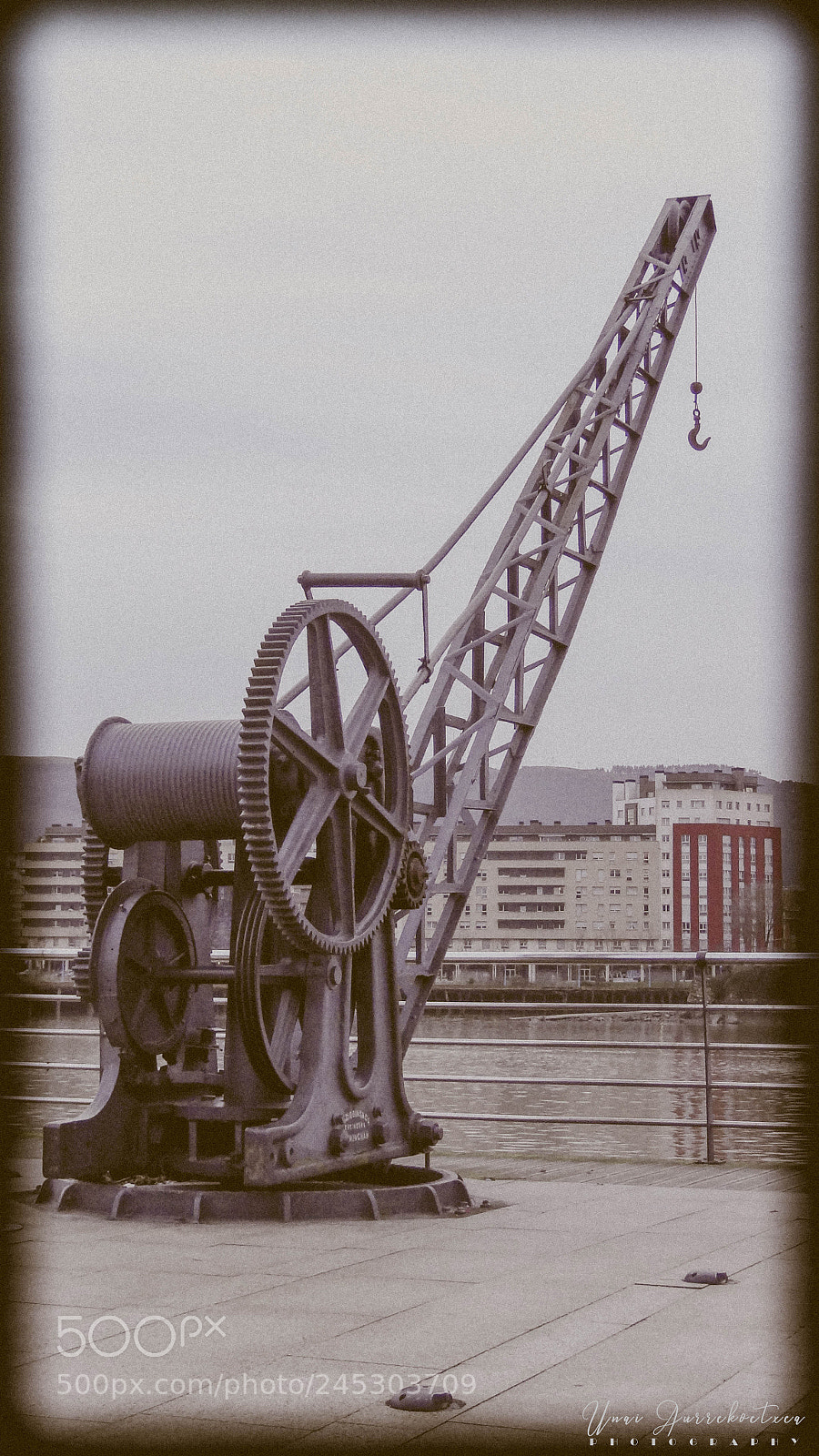 Sony Cyber-shot DSC-HX100V sample photo. Vestigios de una epoca photography