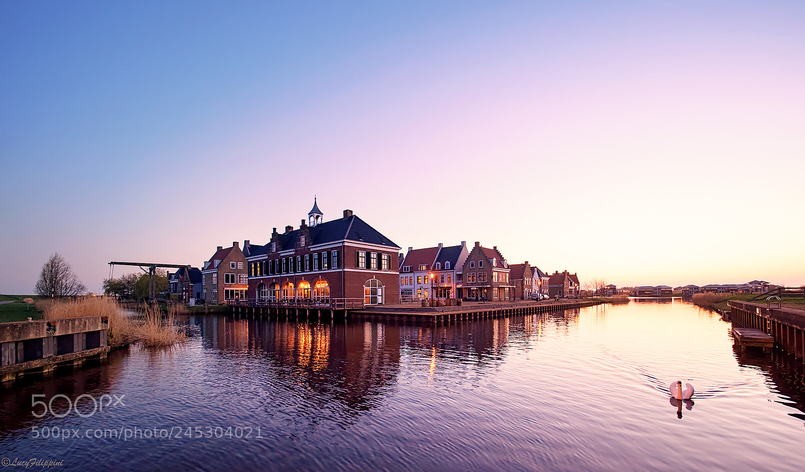 Olympus OM-D E-M1 sample photo. Bluehour esonstad... photography
