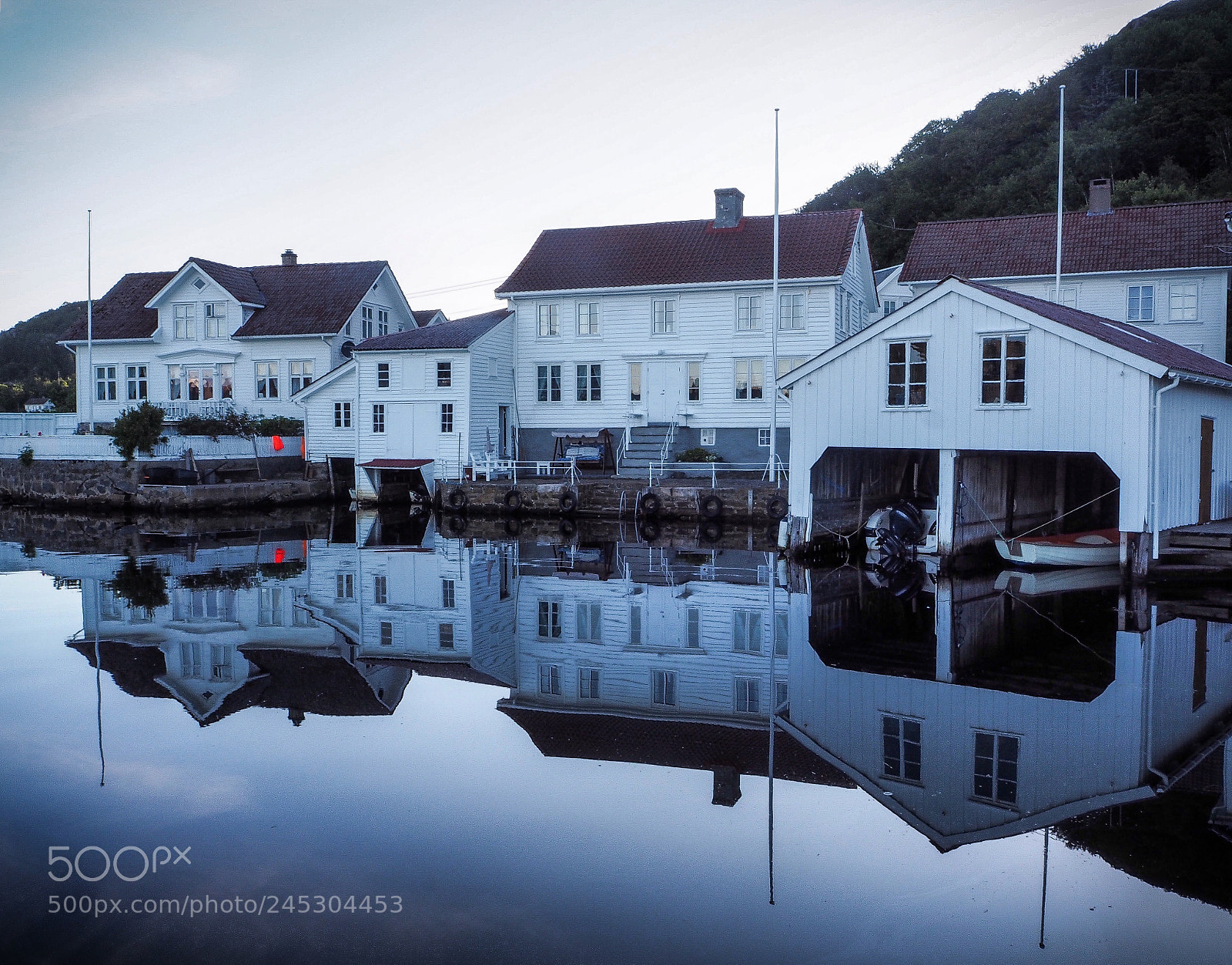 Olympus OM-D E-M10 sample photo. Rasvåg, norway photography