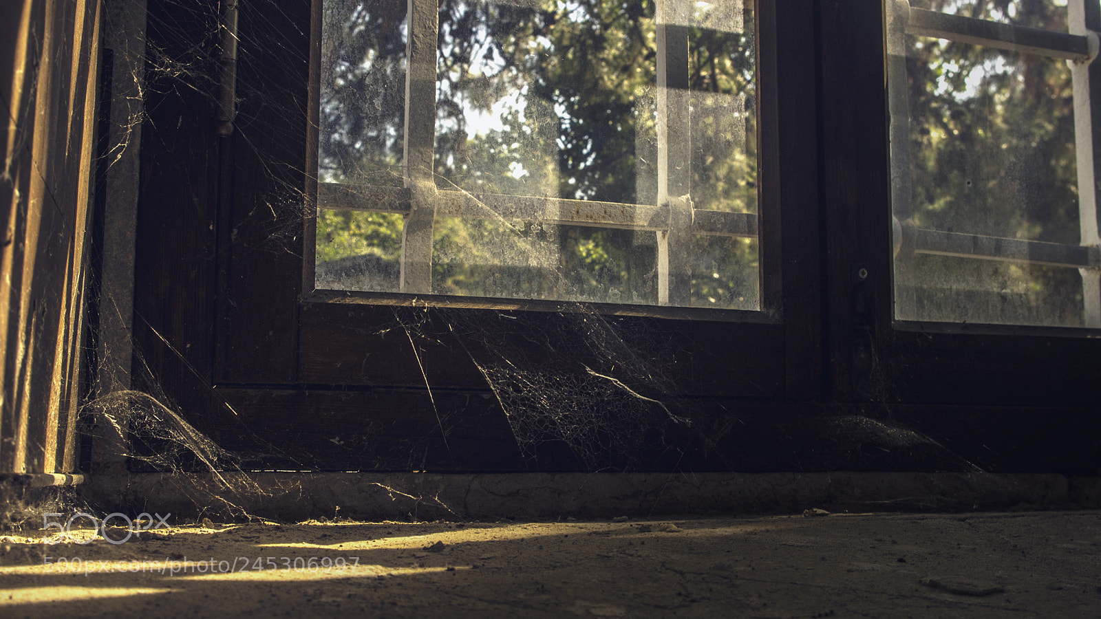 Pentax K-r sample photo. Pencere photography