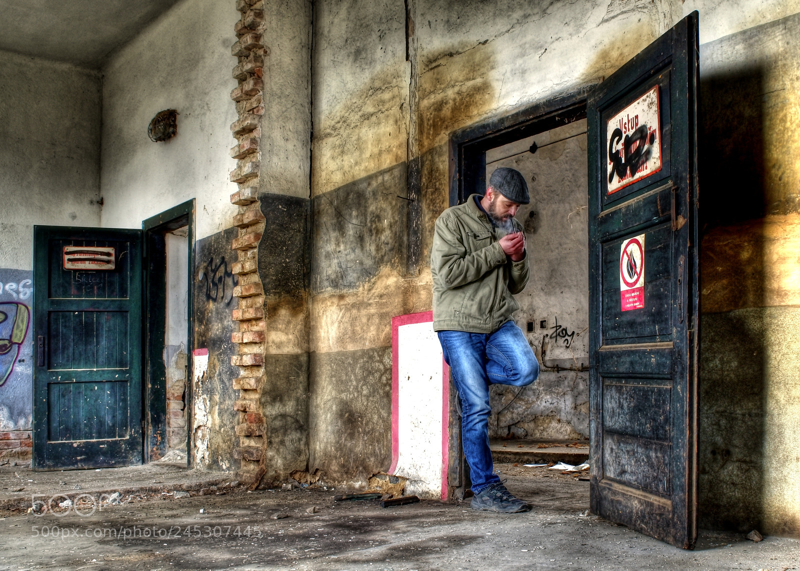 Nikon D3200 sample photo. In the door photography