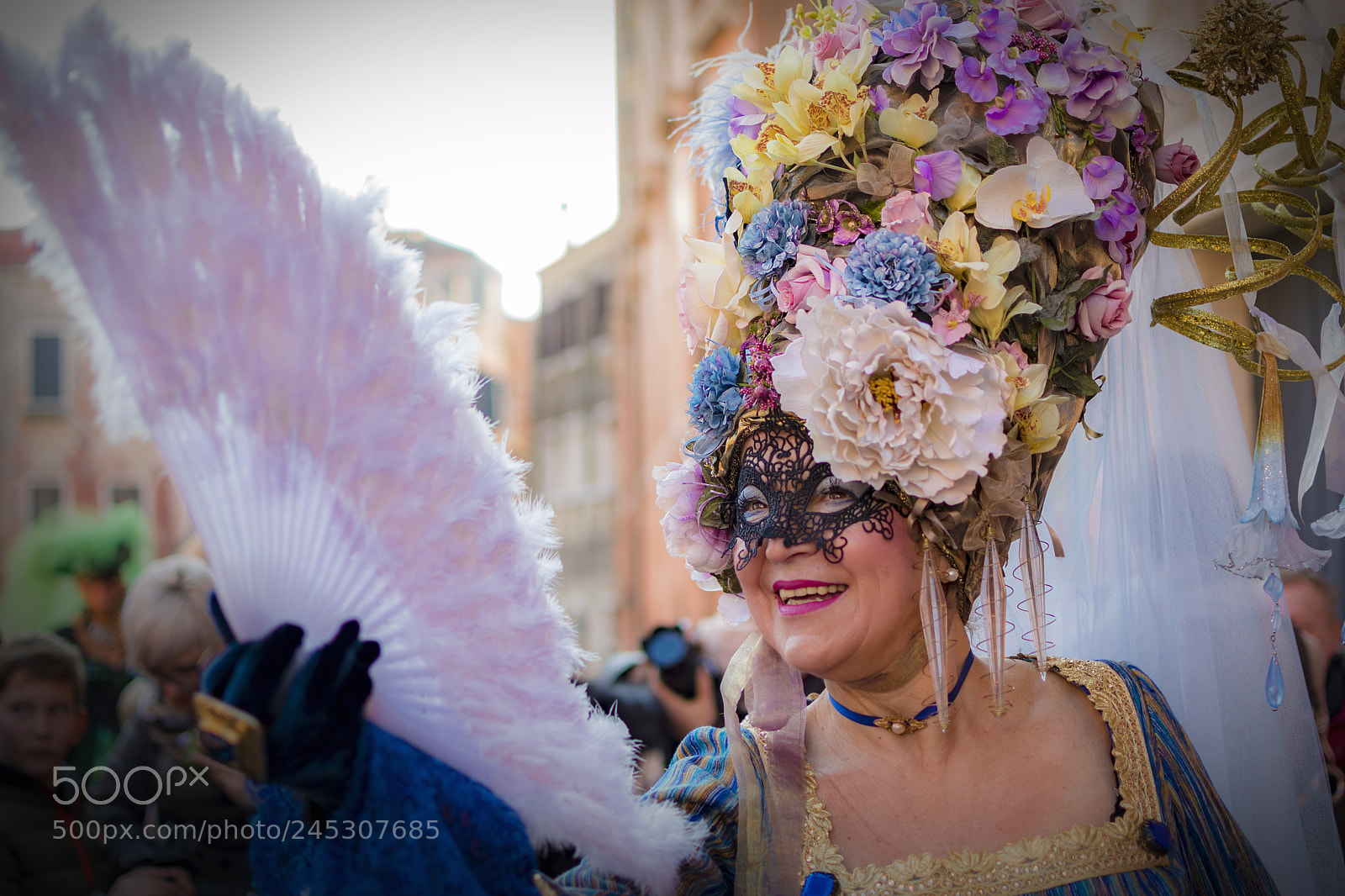 Nikon D5500 sample photo. Smiling carnival bridesmaid photography