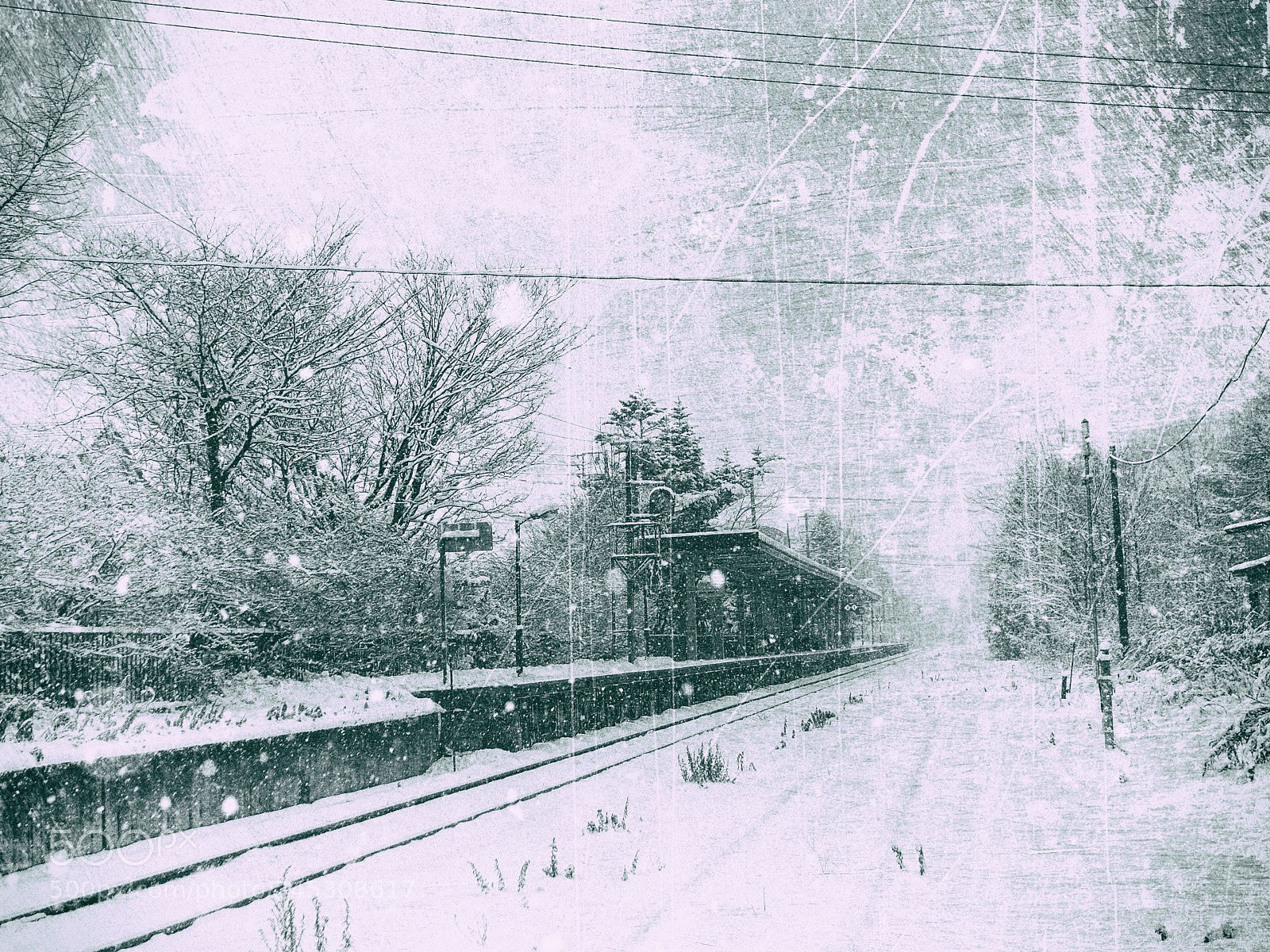 Panasonic Lumix DMC-LX5 sample photo. Snowy country station　北国の駅 photography