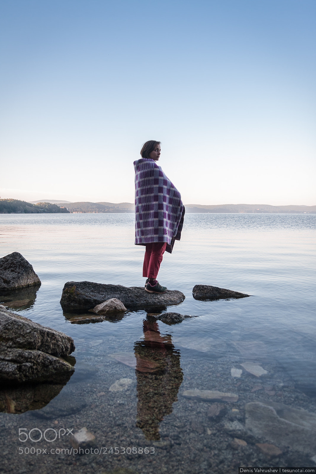 Canon EOS 40D sample photo. Lonely girl standing on photography
