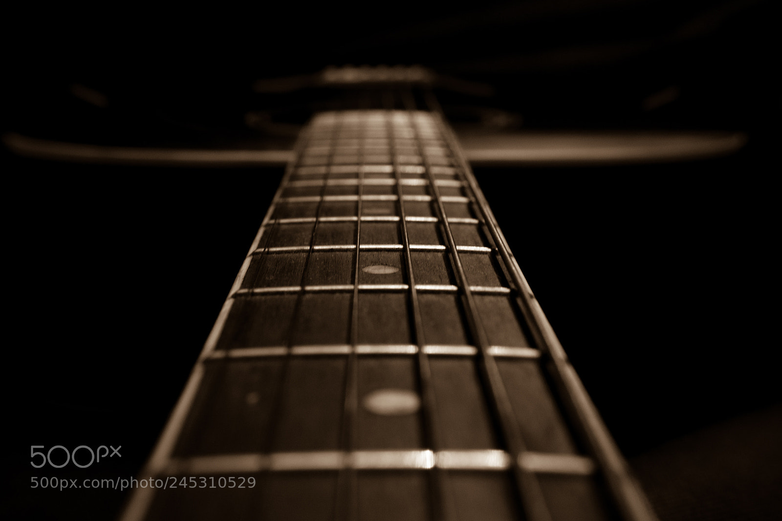 Canon EOS 1200D (EOS Rebel T5 / EOS Kiss X70 / EOS Hi) sample photo. Old guitar photography