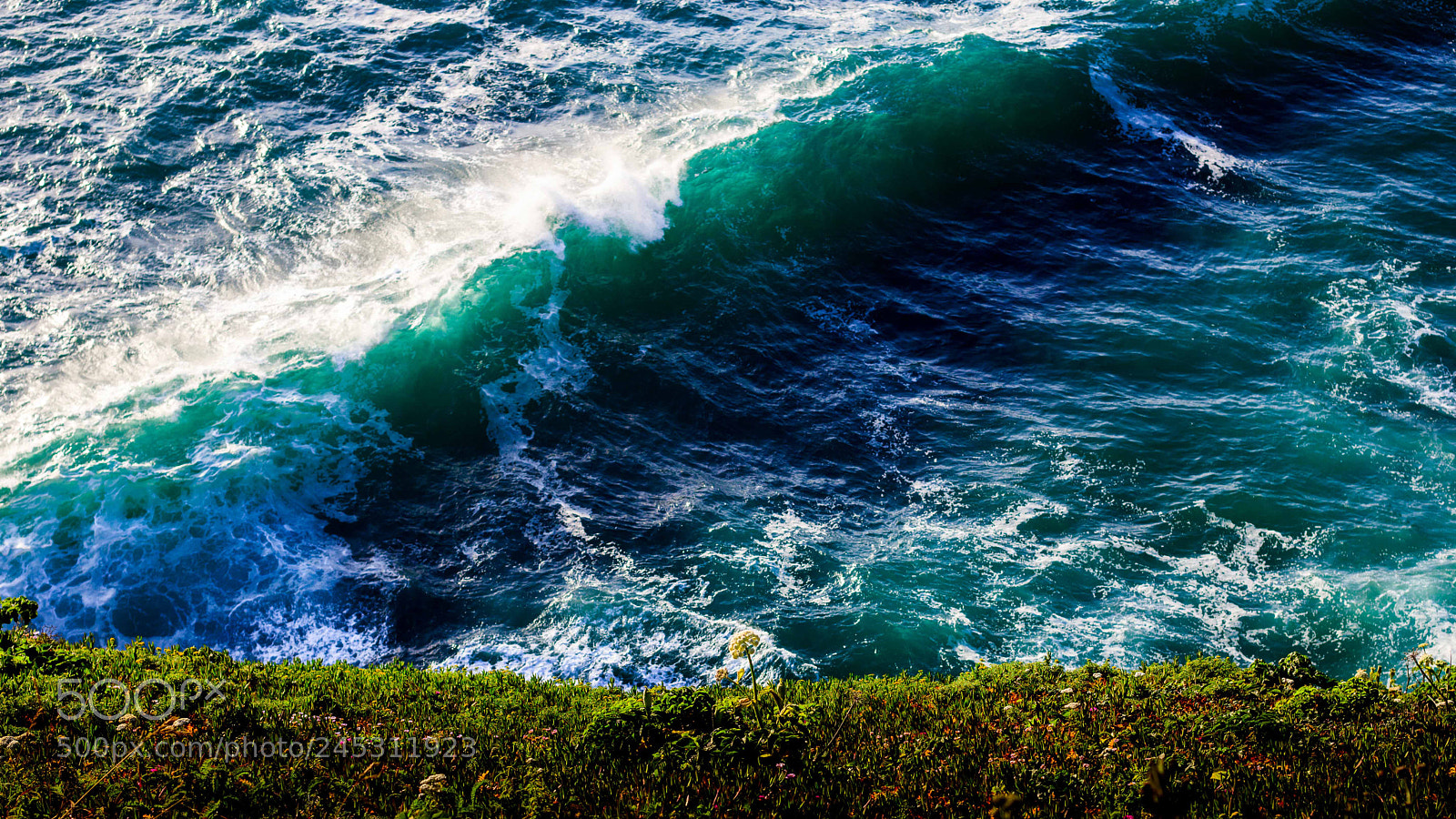 Canon EOS 5DS R sample photo. Catching waves photography
