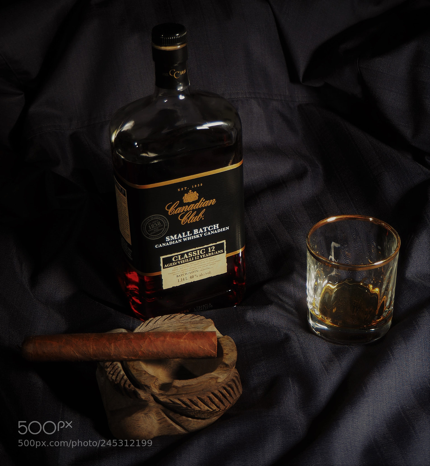 Olympus OM-D E-M10 II sample photo. Canadian whisky and habano photography