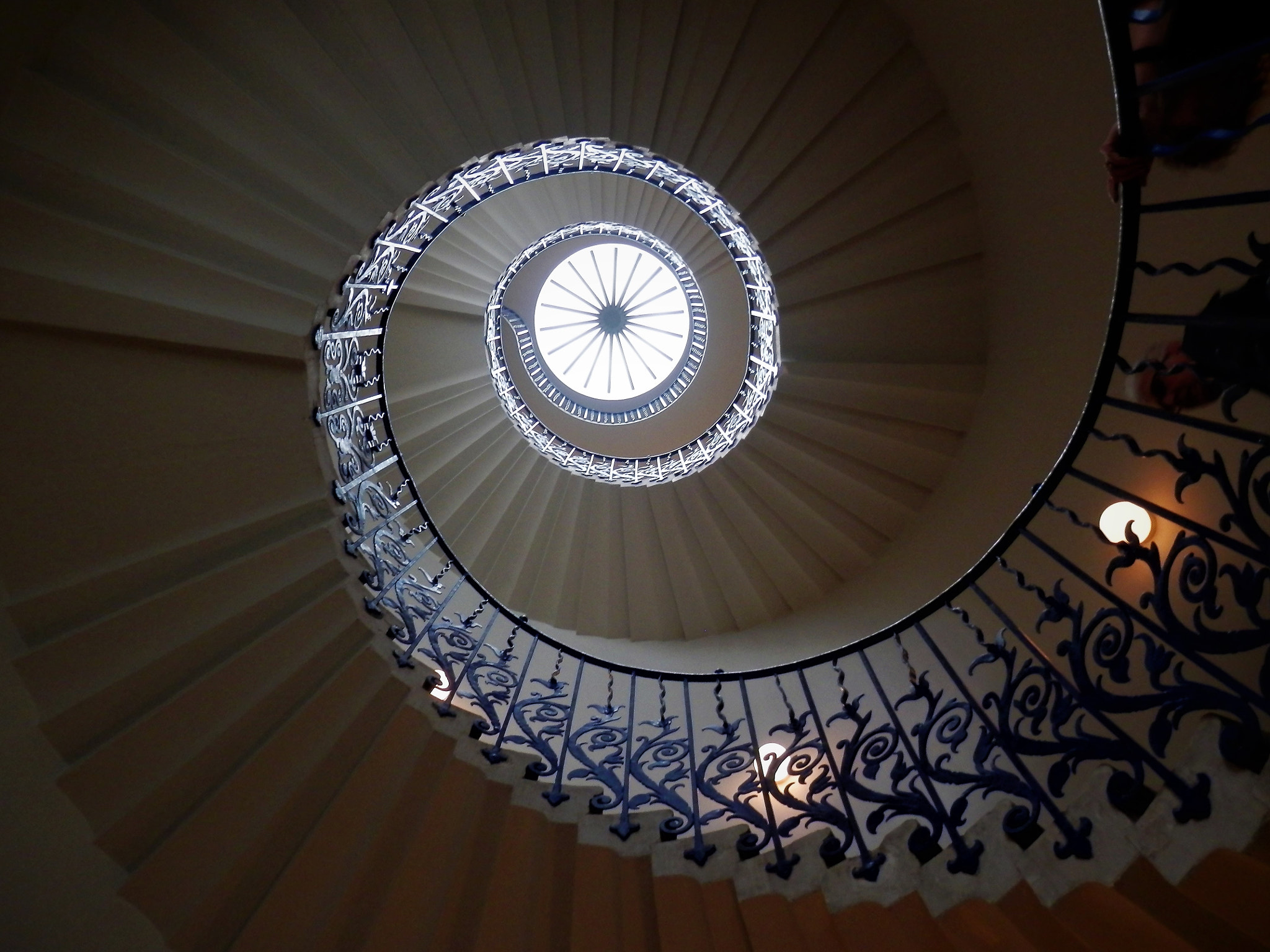 Olympus SZ-14 sample photo. The tulip stairs, queen's house photography