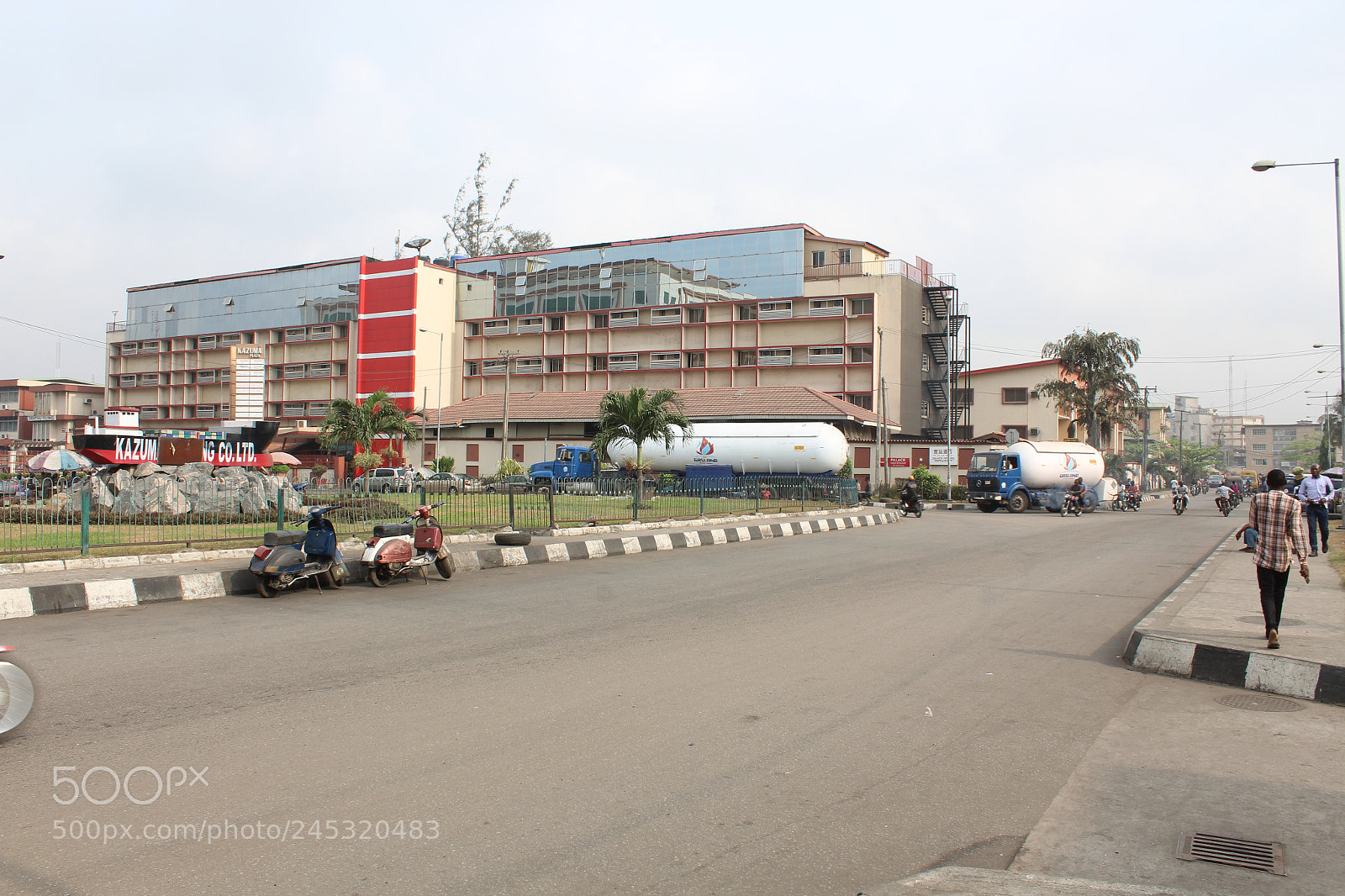 Canon EF-S 18-55mm F3.5-5.6 III sample photo. Junction in apapa lagos photography