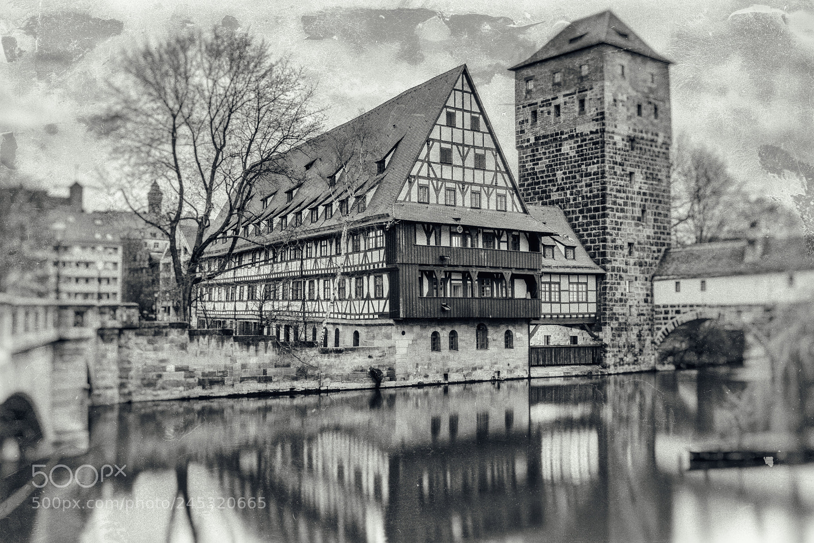Nikon D800 sample photo. Verwaschener turm an der photography
