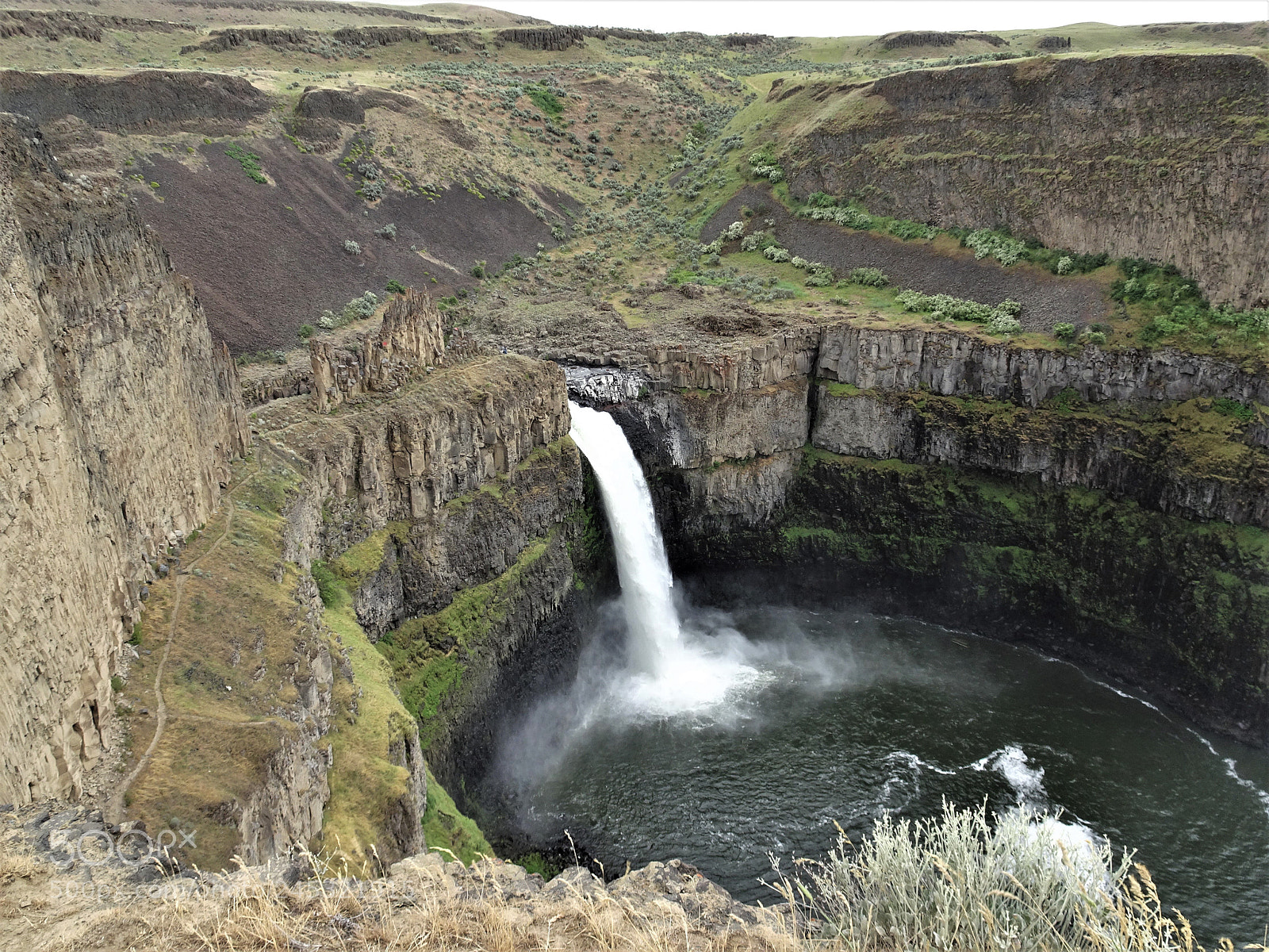 Sony Cyber-shot DSC-HX90V sample photo. Palouse falls photography