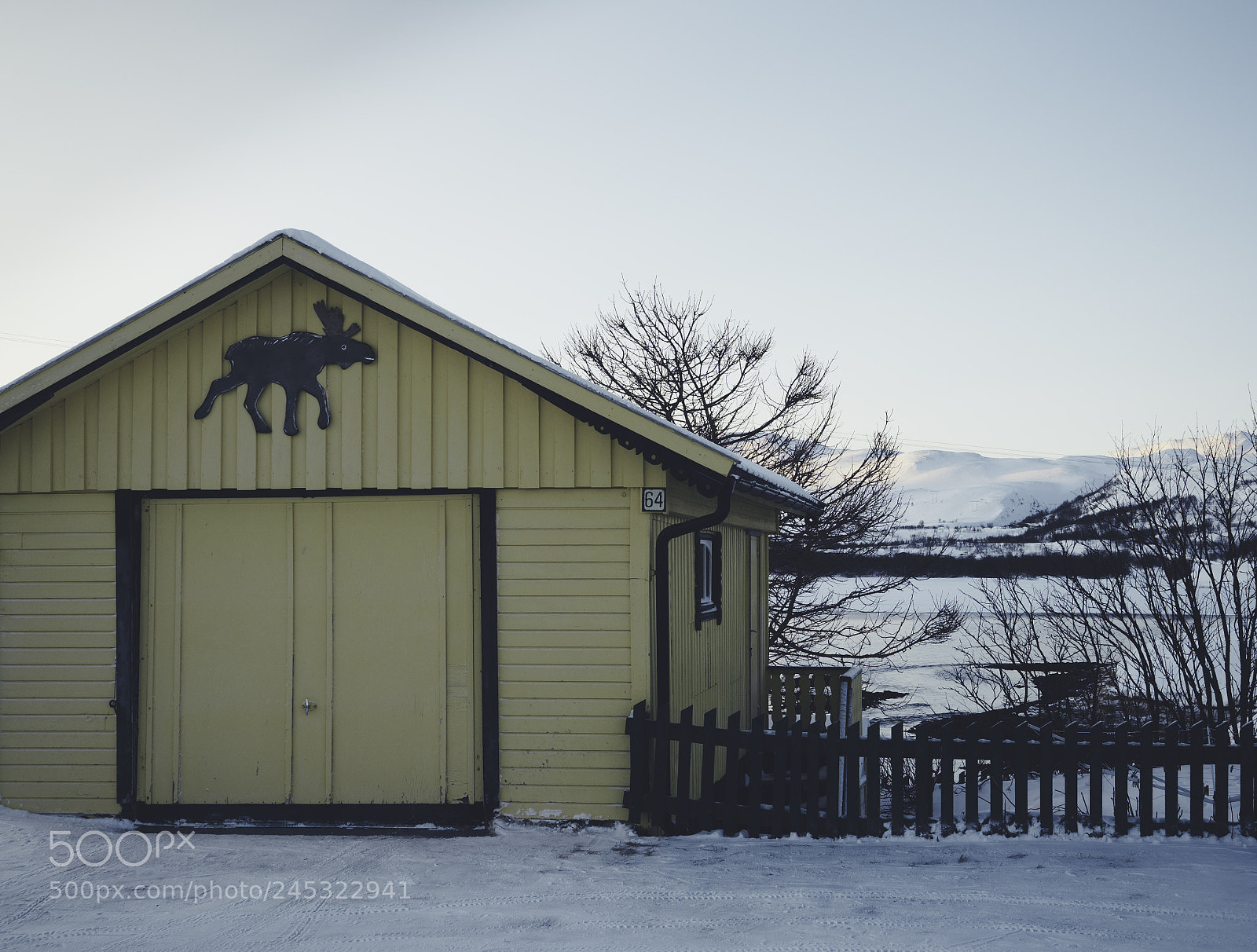 Olympus OM-D E-M5 II sample photo. Reindeer logo garage photography