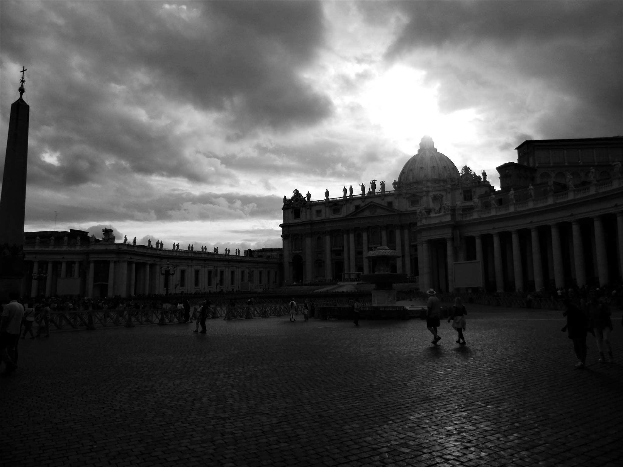 Olympus SZ-14 sample photo. St peter's basilica photography