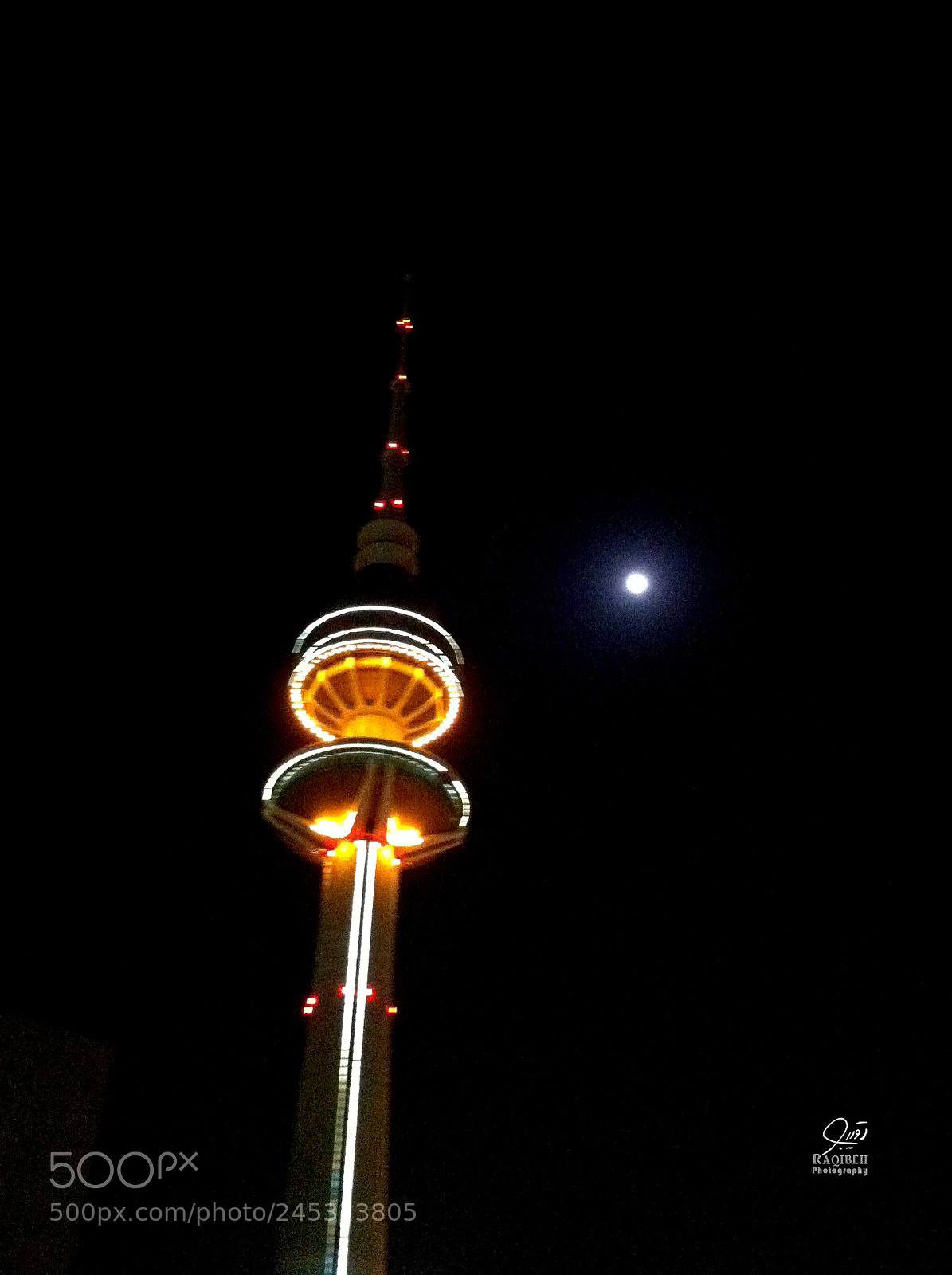 Apple iPhone 4 sample photo. Liberation tower - kuwait photography