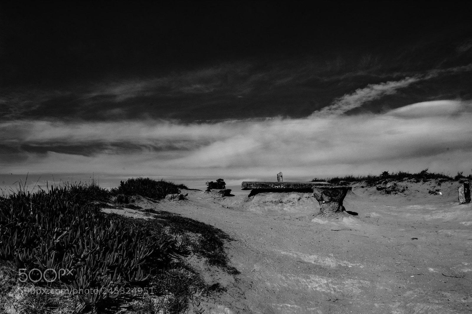 Canon EOS 600D (Rebel EOS T3i / EOS Kiss X5) sample photo. Sea cliff bench photography