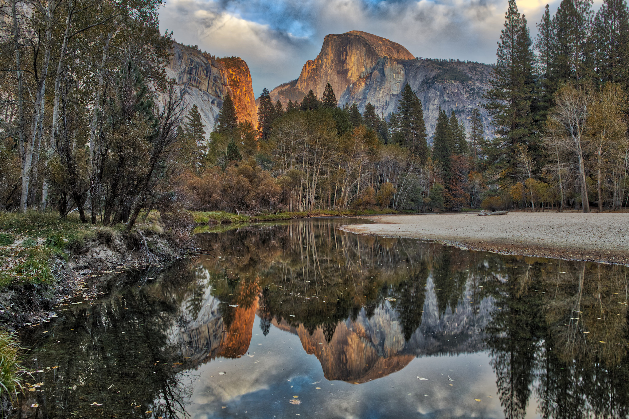 Canon EF 24-70mm F2.8L USM sample photo. Yosemite’s half dome at sunset on a beautiful fall day ... photography