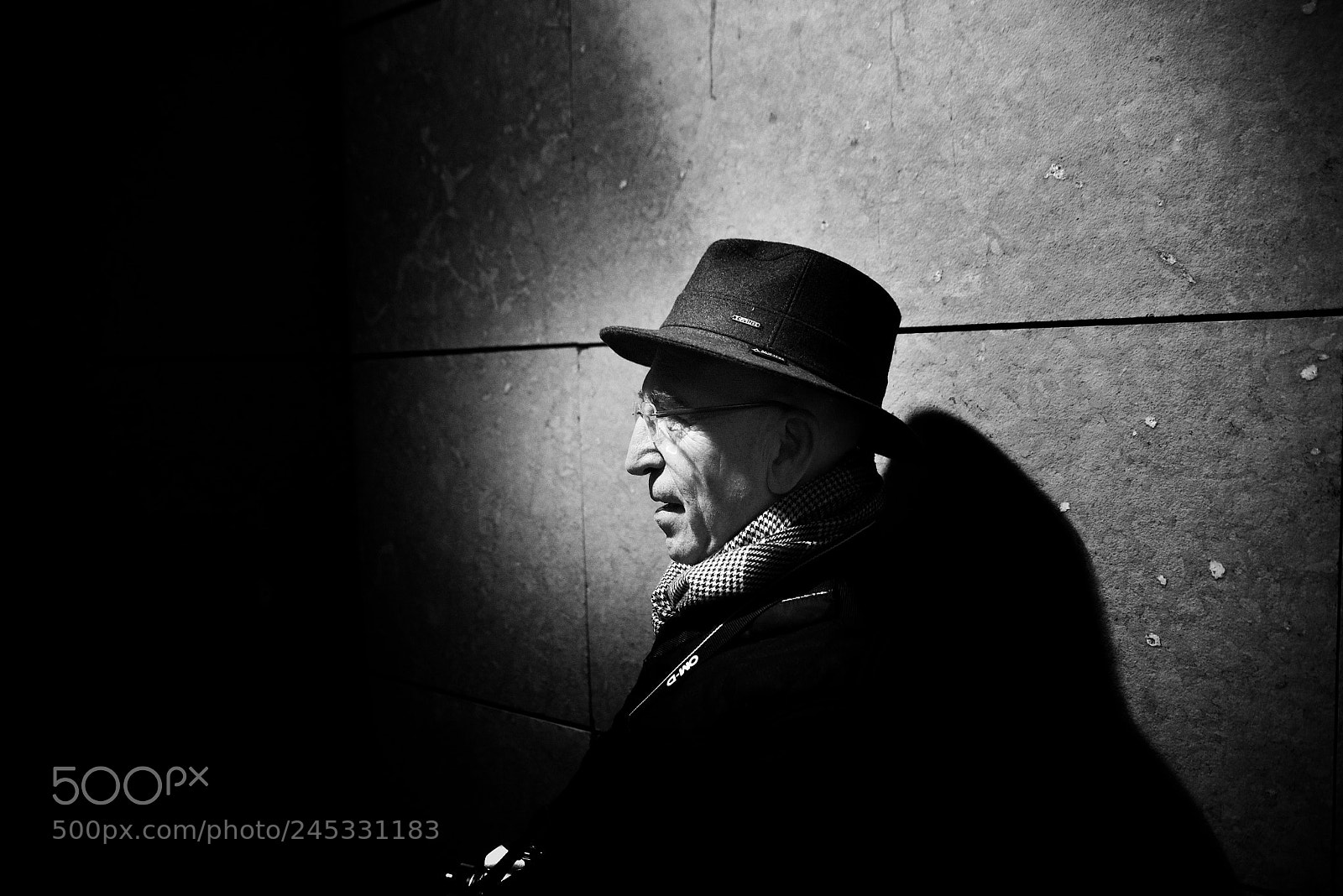 Pentax K-1 sample photo. La sombra hambrienta photography