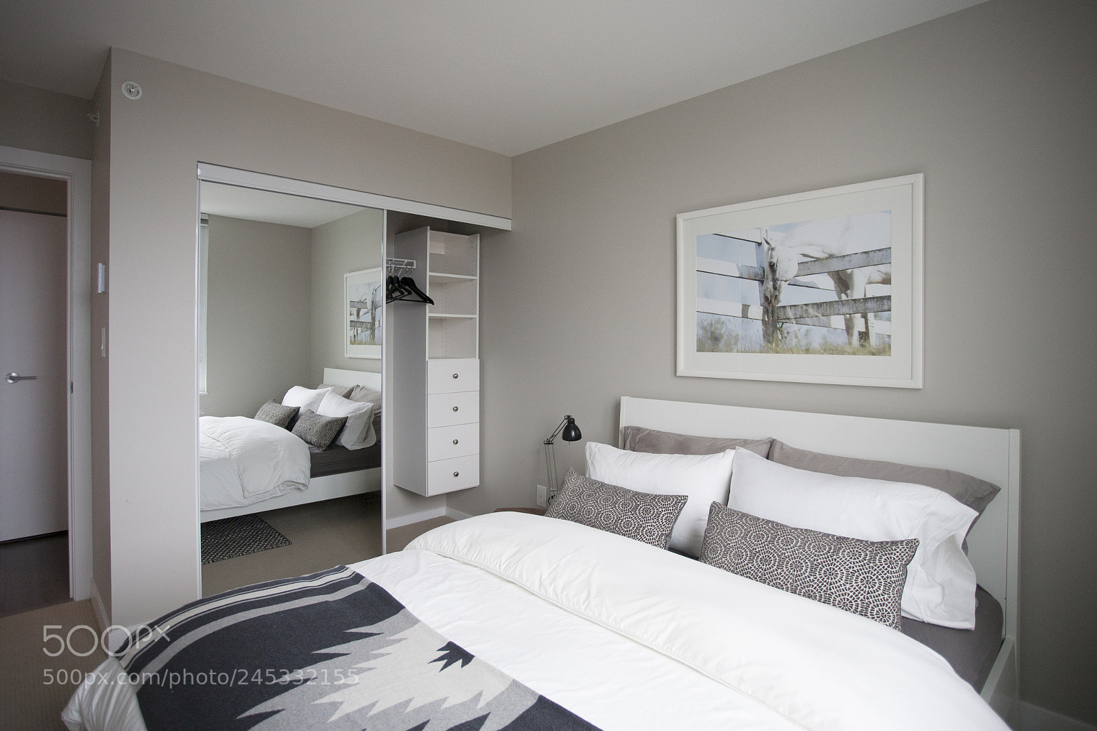 Canon EOS 5D sample photo. Bedroom photography