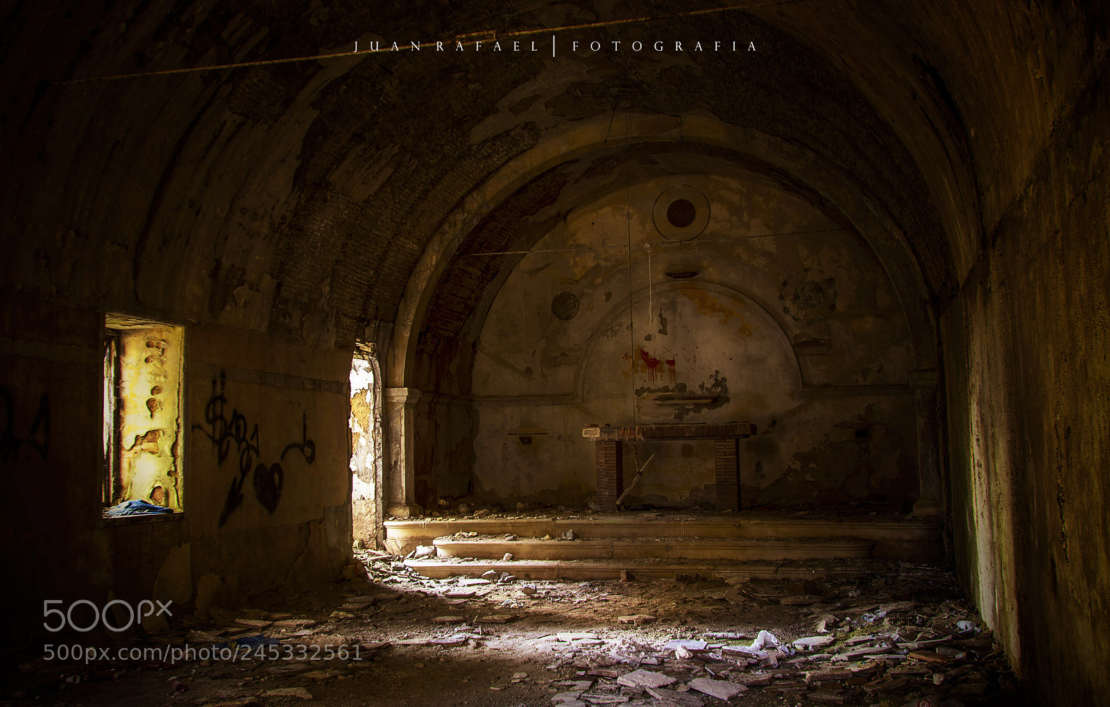 Nikon D3100 sample photo. Antigua capilla abandonada. photography