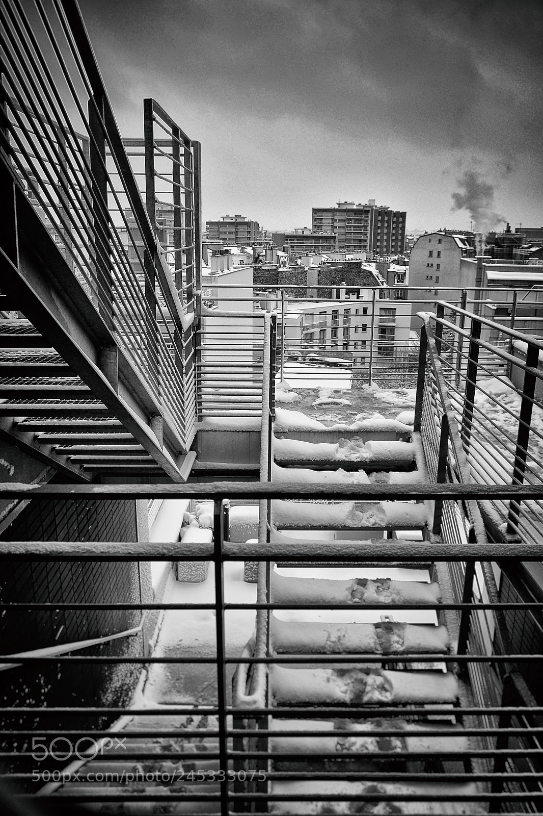 Fujifilm X-T1 sample photo. Paris snowy day stairs photography