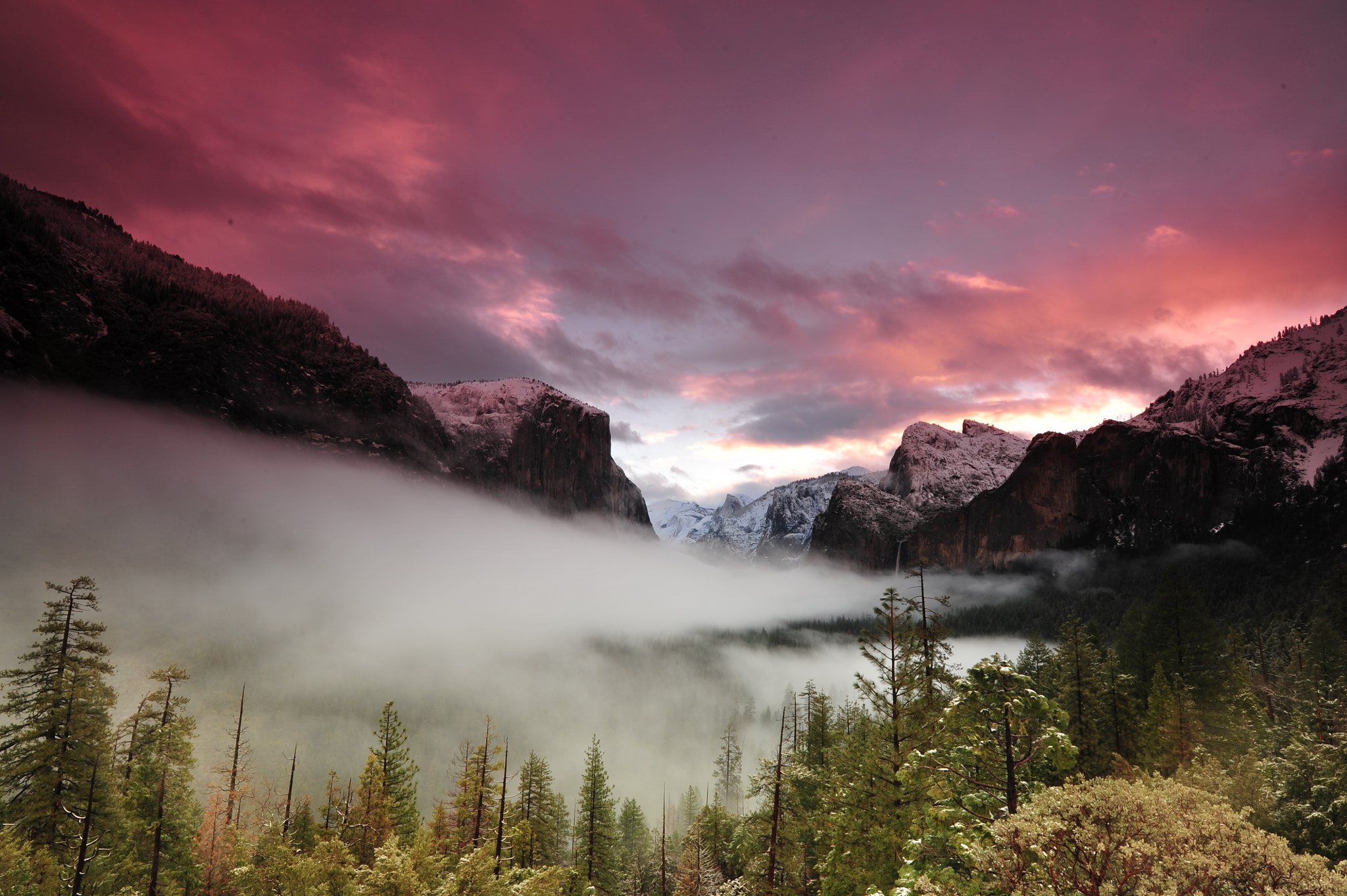 Nikon D700 + Nikon AF-S Nikkor 14-24mm F2.8G ED sample photo. Yosemite after storm photography