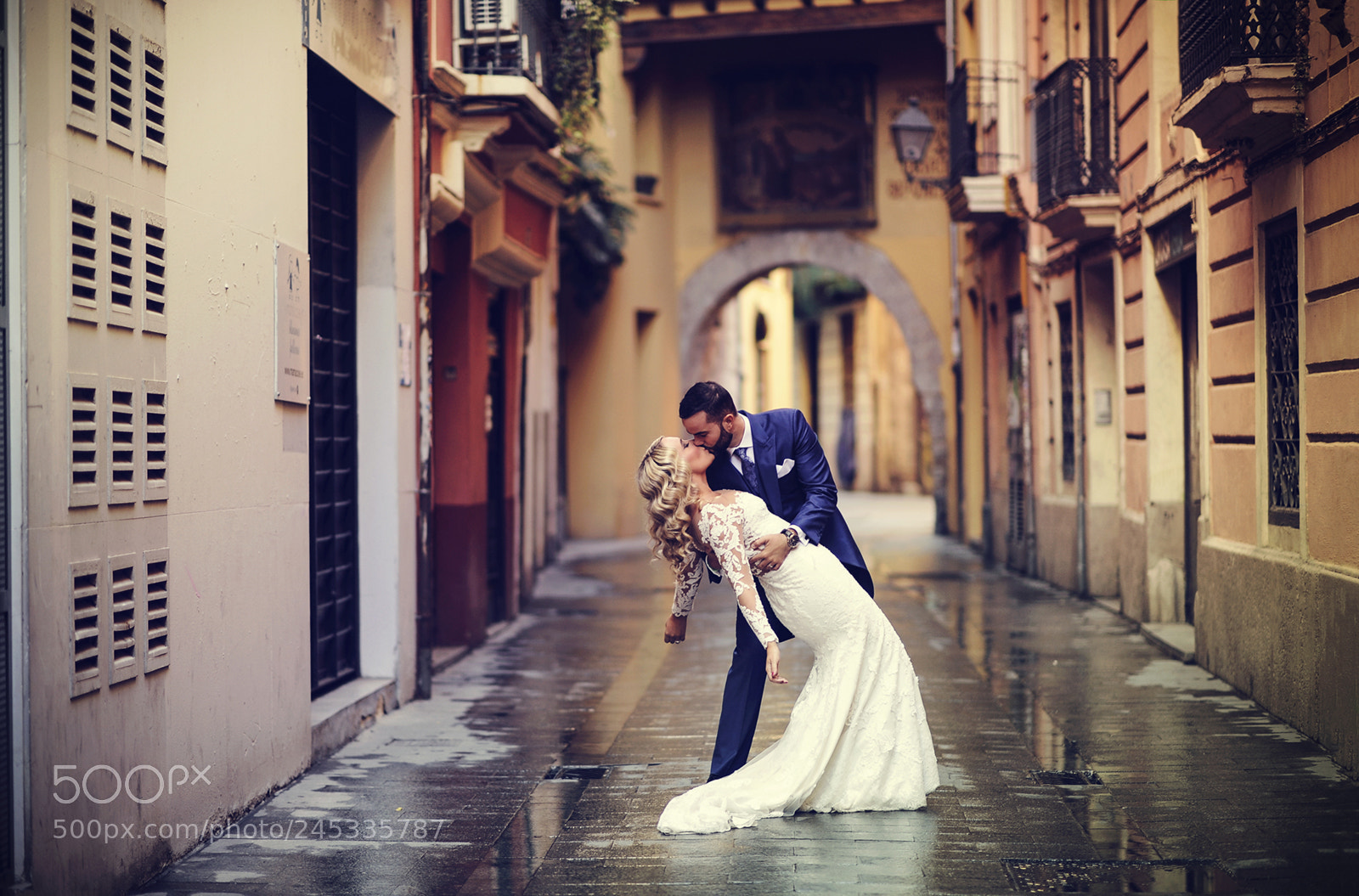 Nikon D3S sample photo. Beso en valencia photography