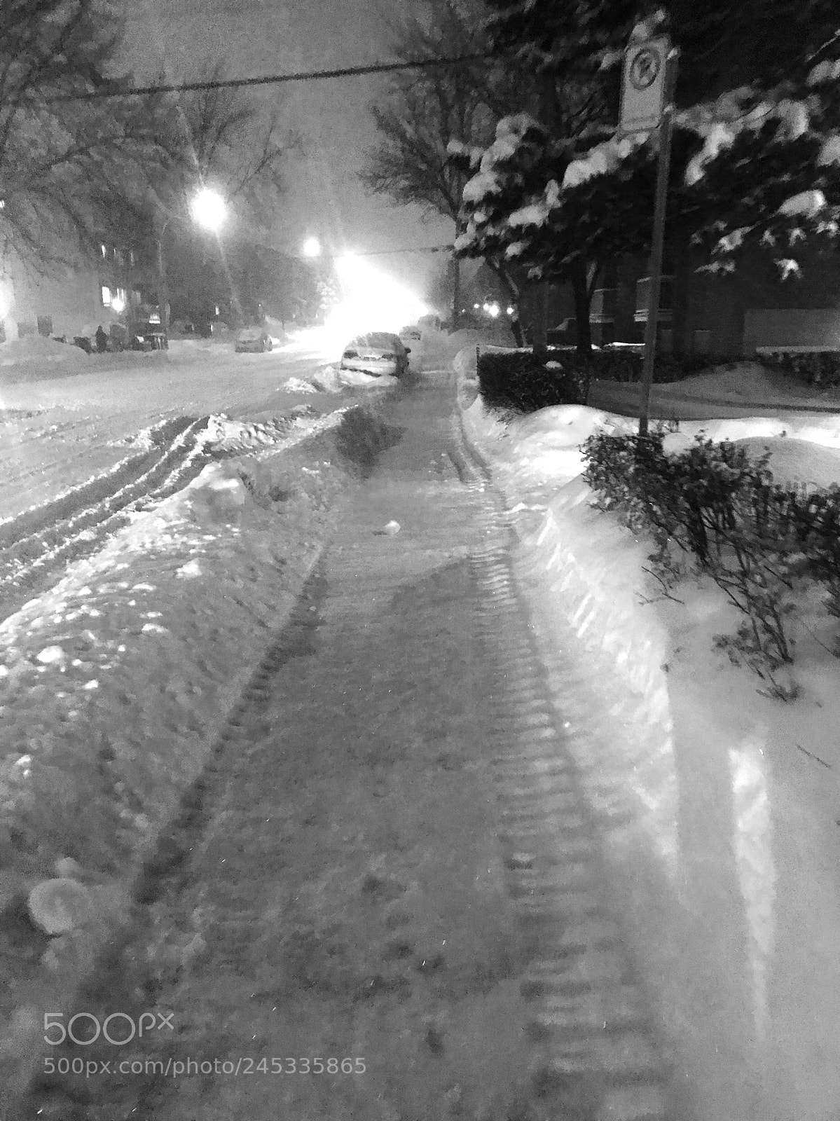 Apple iPhone 7 sample photo. Town under snow seige photography