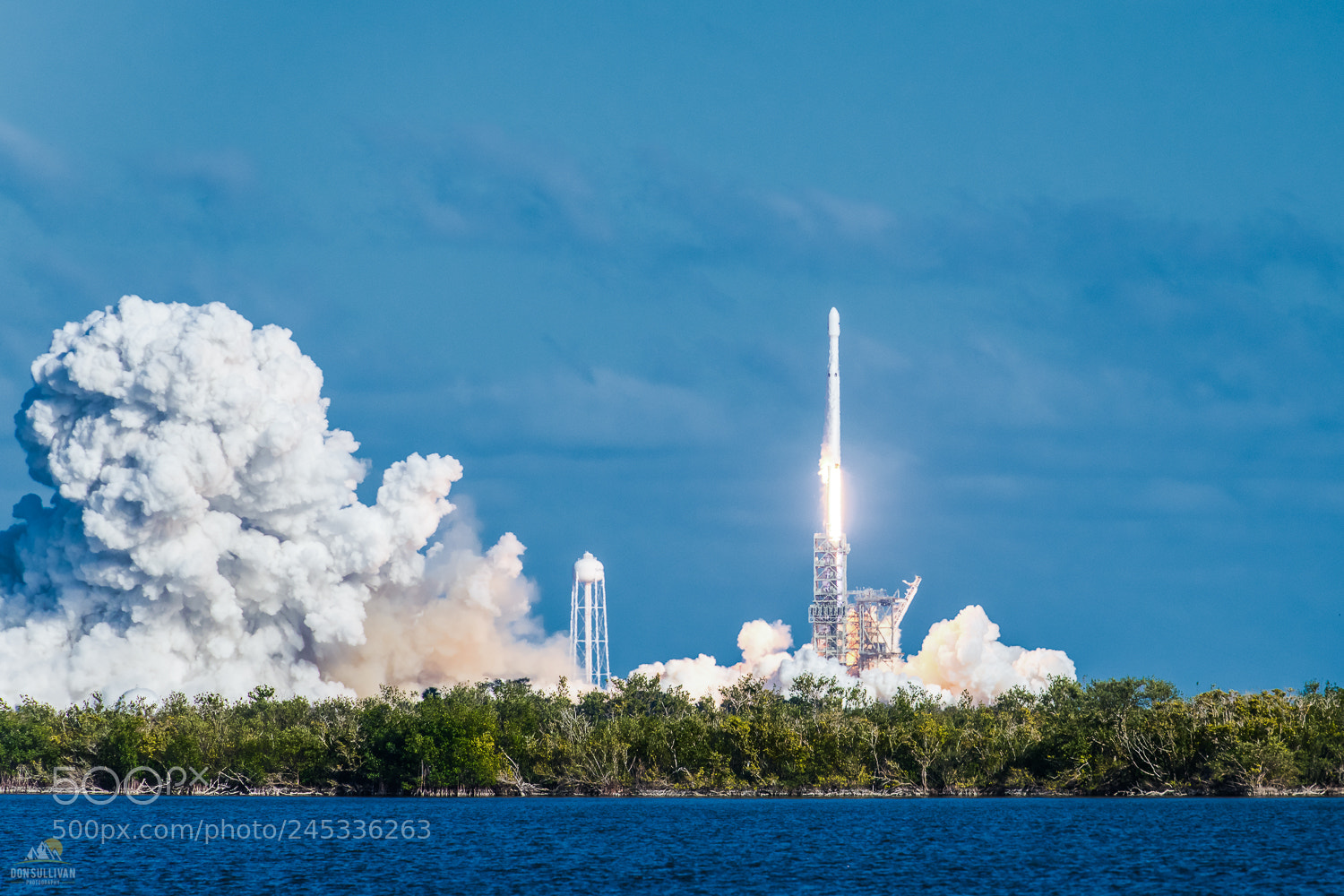 Nikon D850 sample photo. Falcon heavy clears the photography