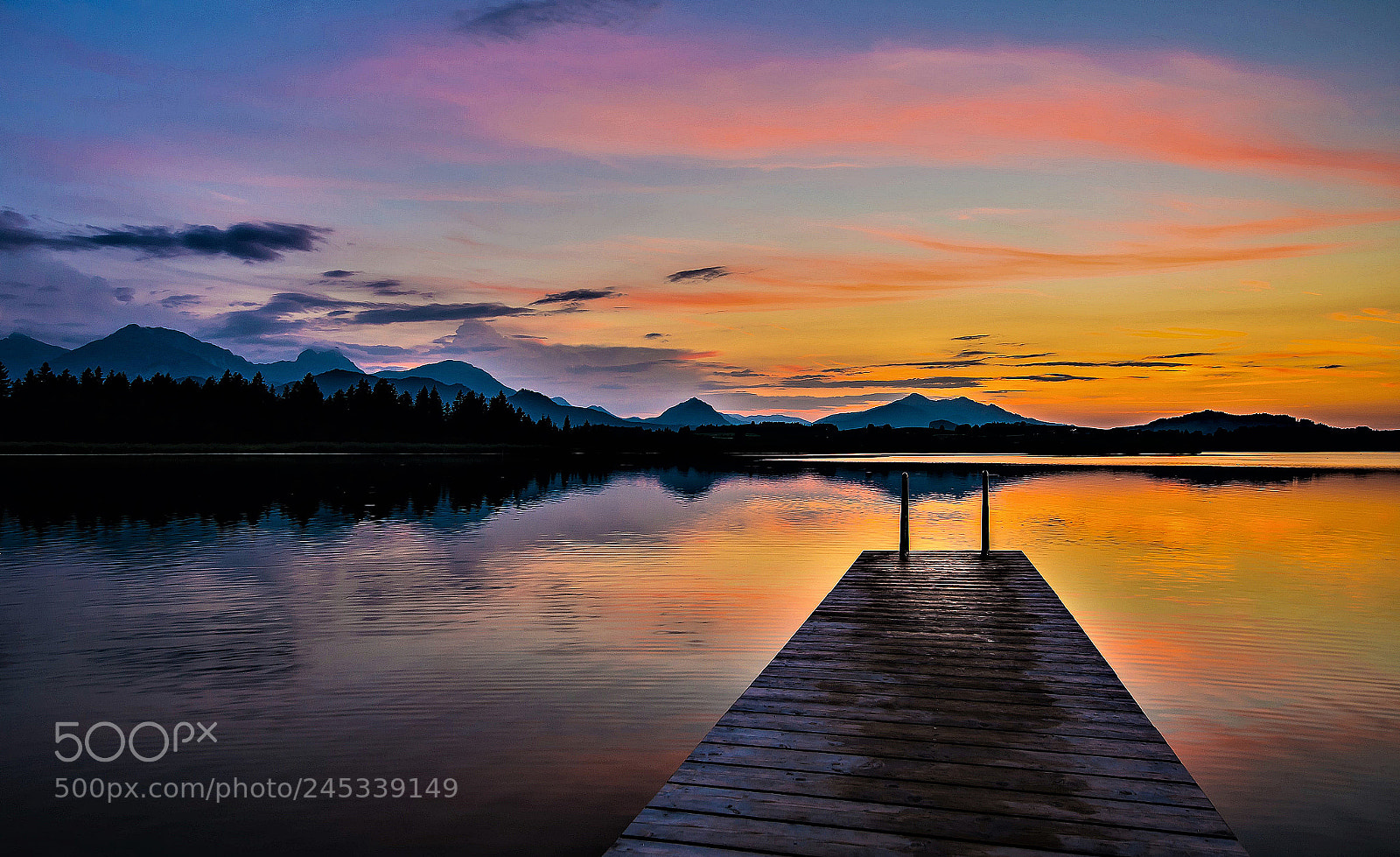 Nikon D7100 sample photo. A sunset with unbelievable photography