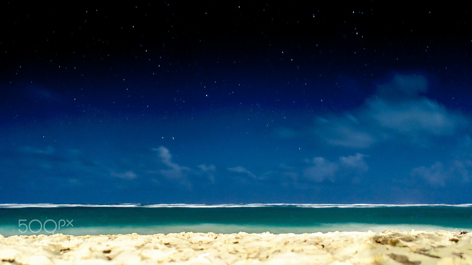 Sony Alpha DSLR-A200 sample photo. Beach at night photography
