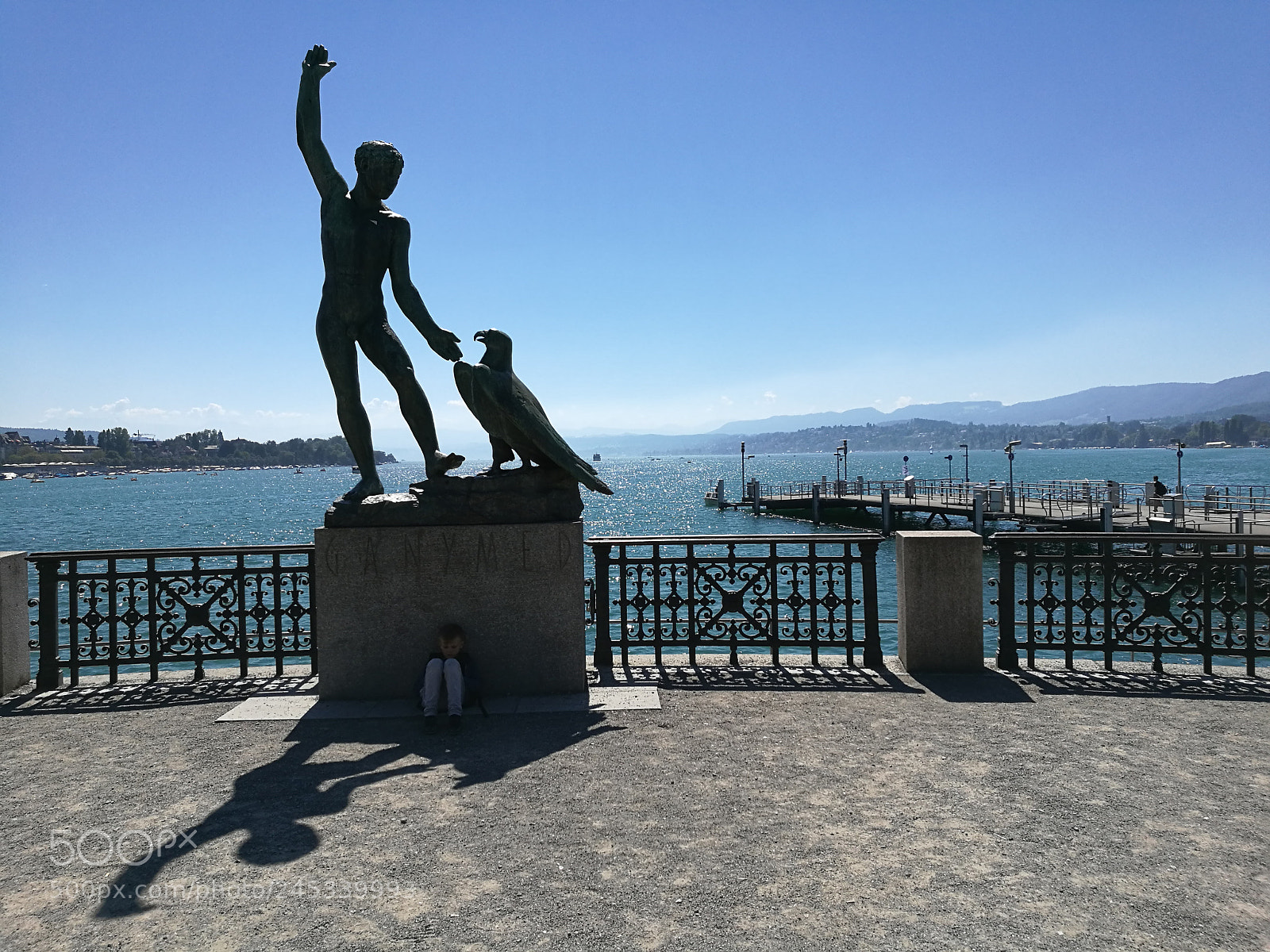 HUAWEI P9 Plus sample photo. Boy in the shadow photography